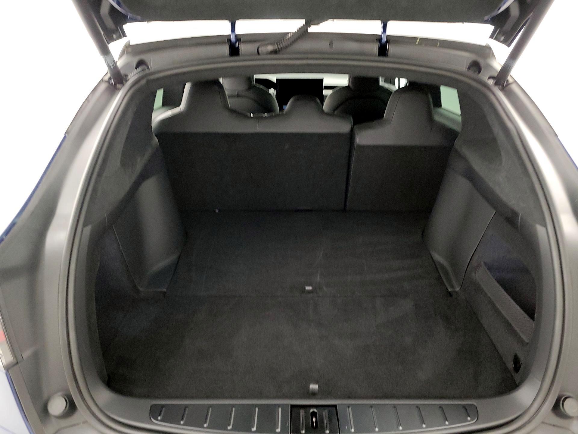 Thumbnail: 2022 Tesla Model X - 19