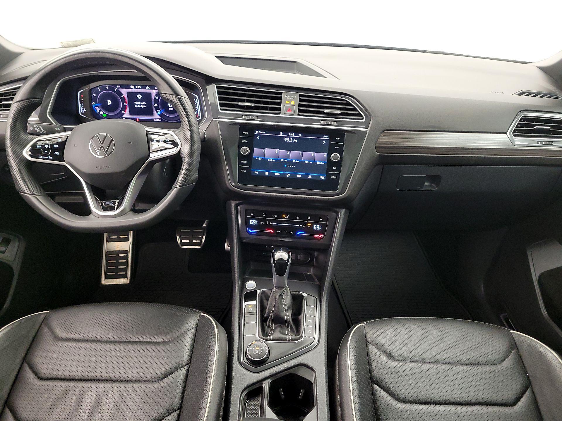 Thumbnail: 2024 Volkswagen Tiguan - 9