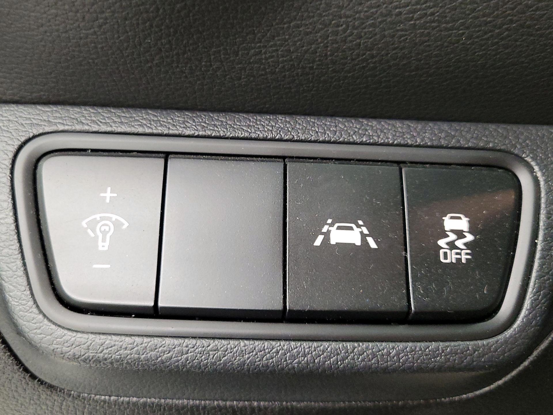 Thumbnail: 2019 Kia Forte - 13