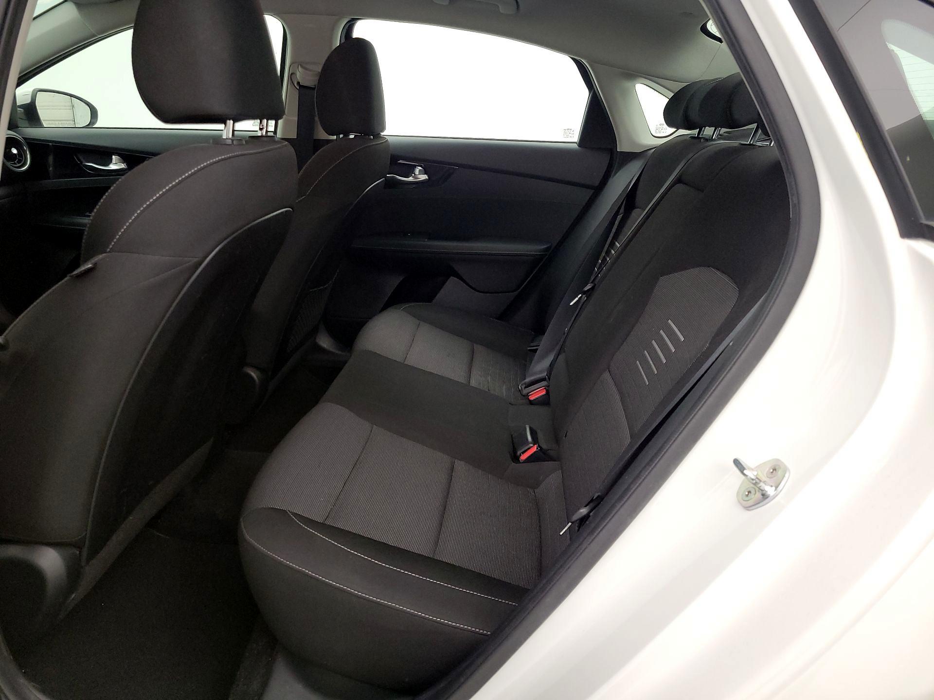 Thumbnail: 2019 Kia Forte - 19