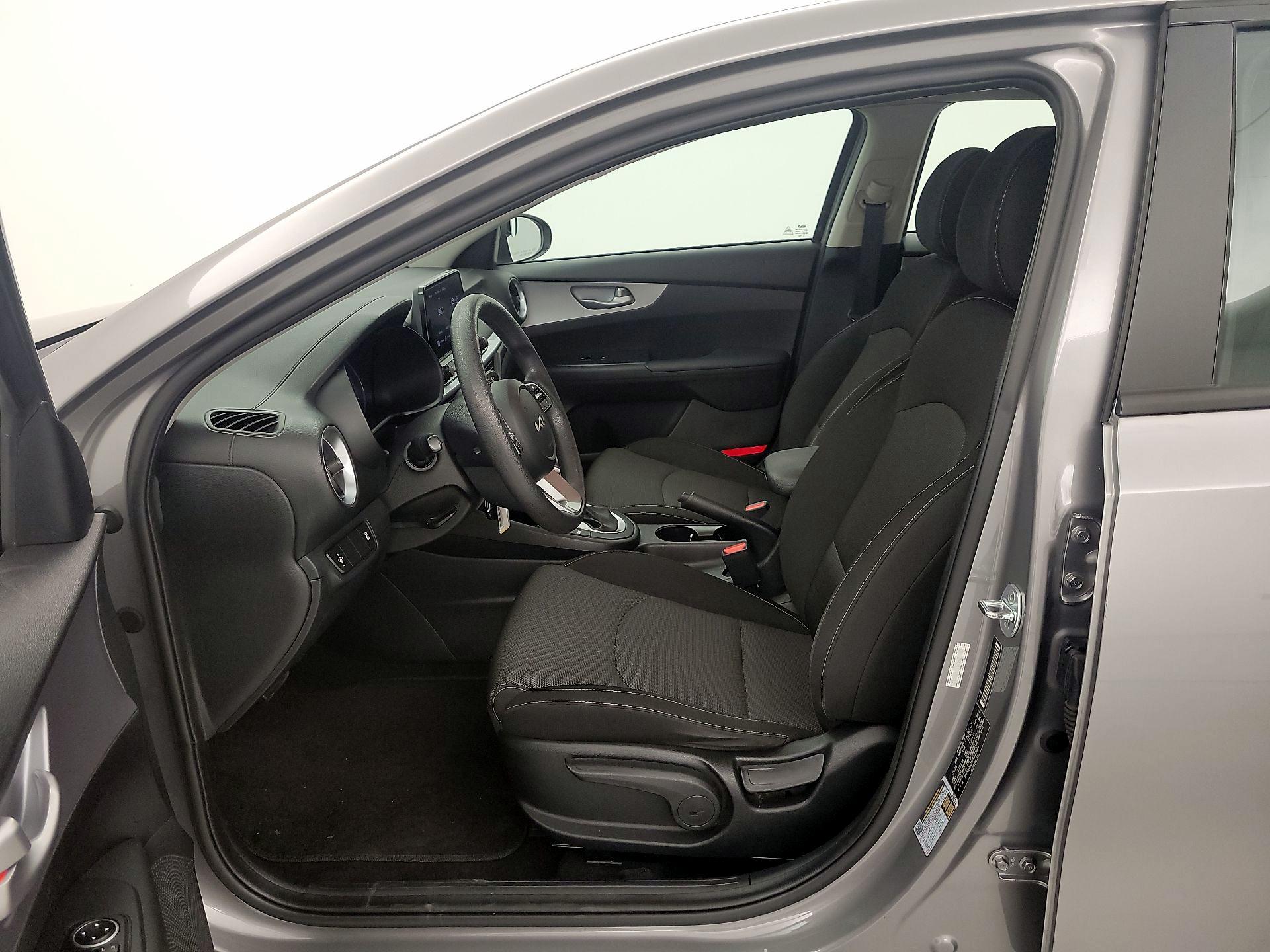 Thumbnail: 2023 Kia Forte - 11