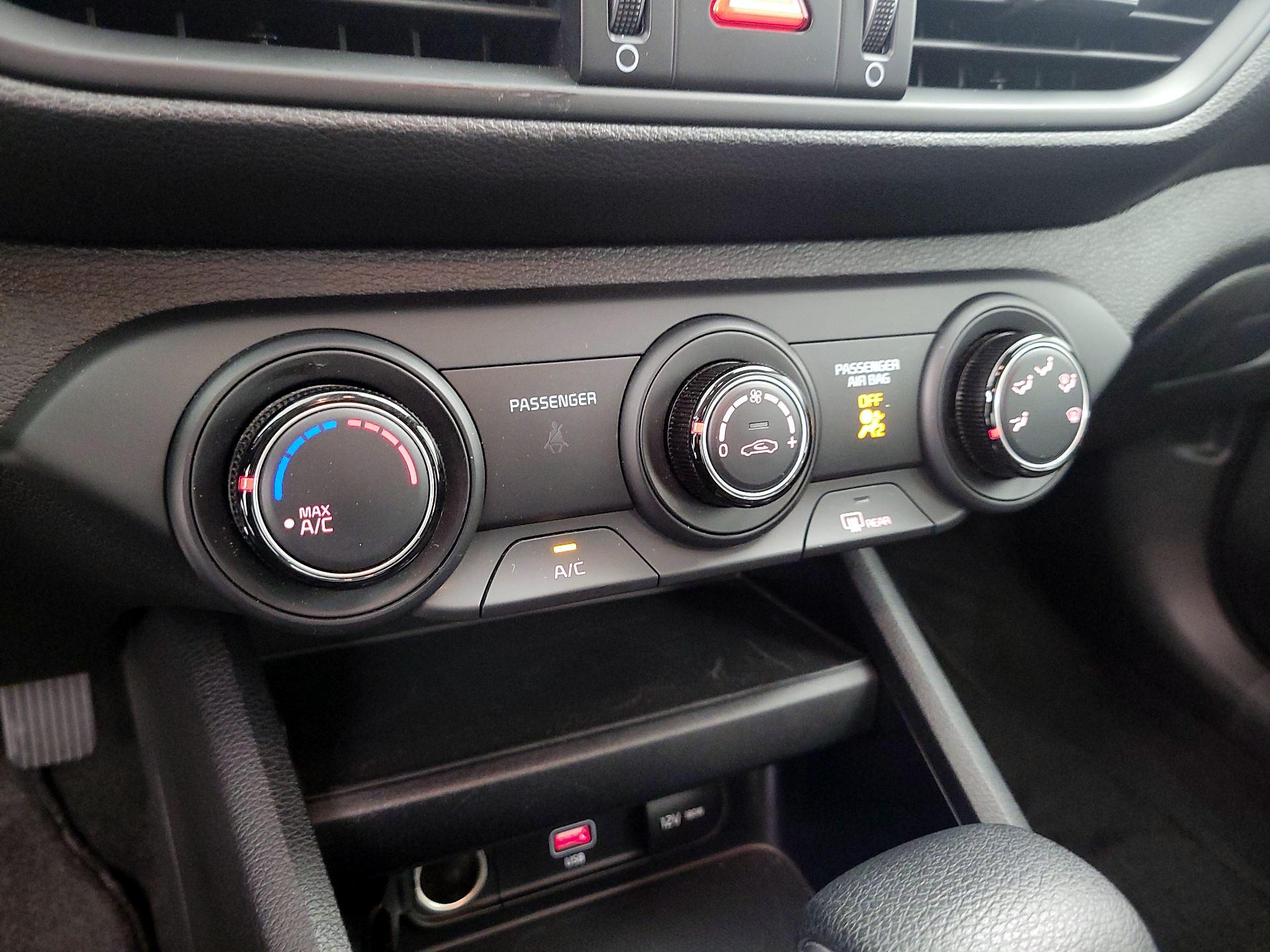 Thumbnail: 2023 Kia Forte - 14