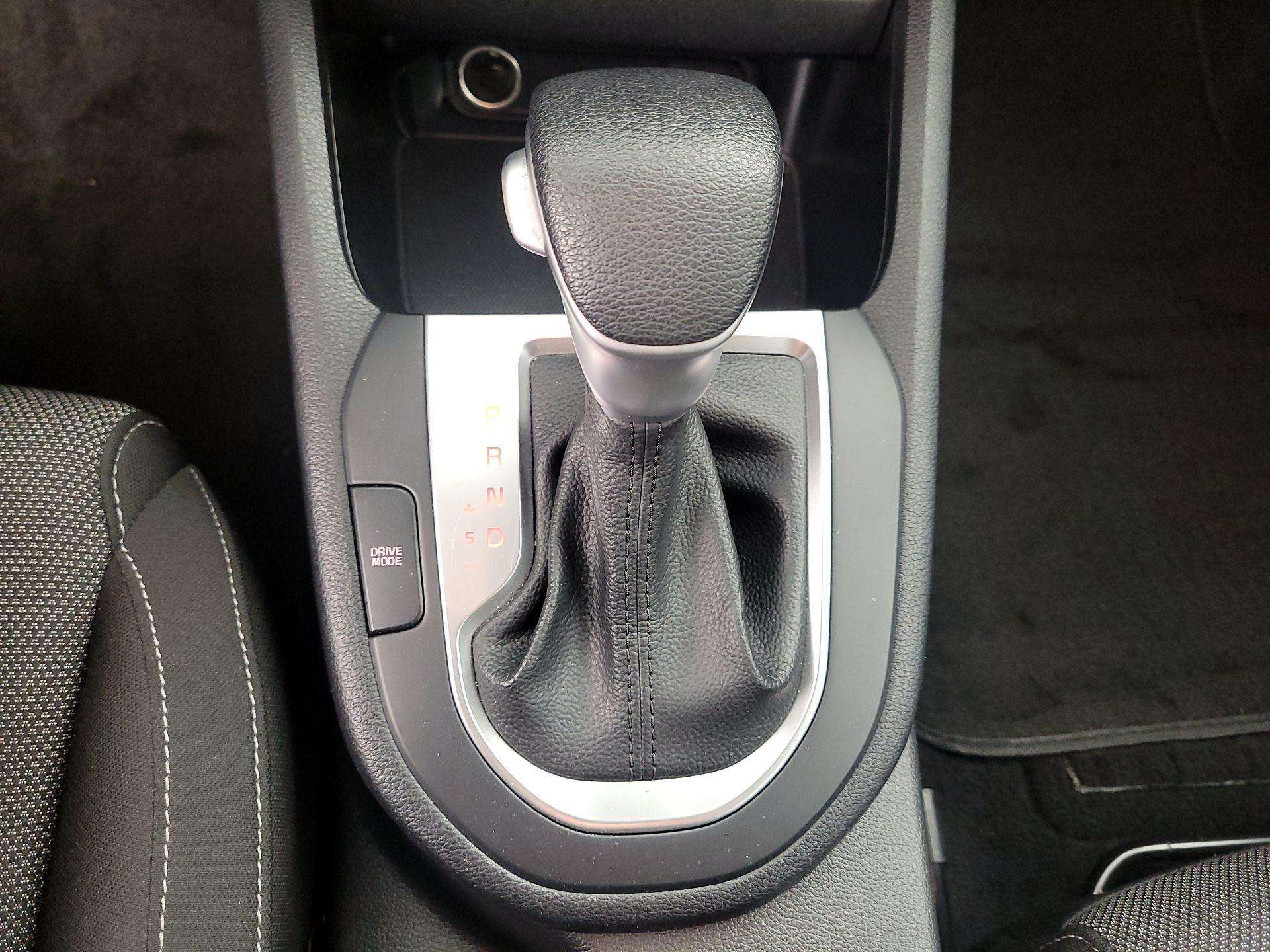 Thumbnail: 2023 Kia Forte - 15