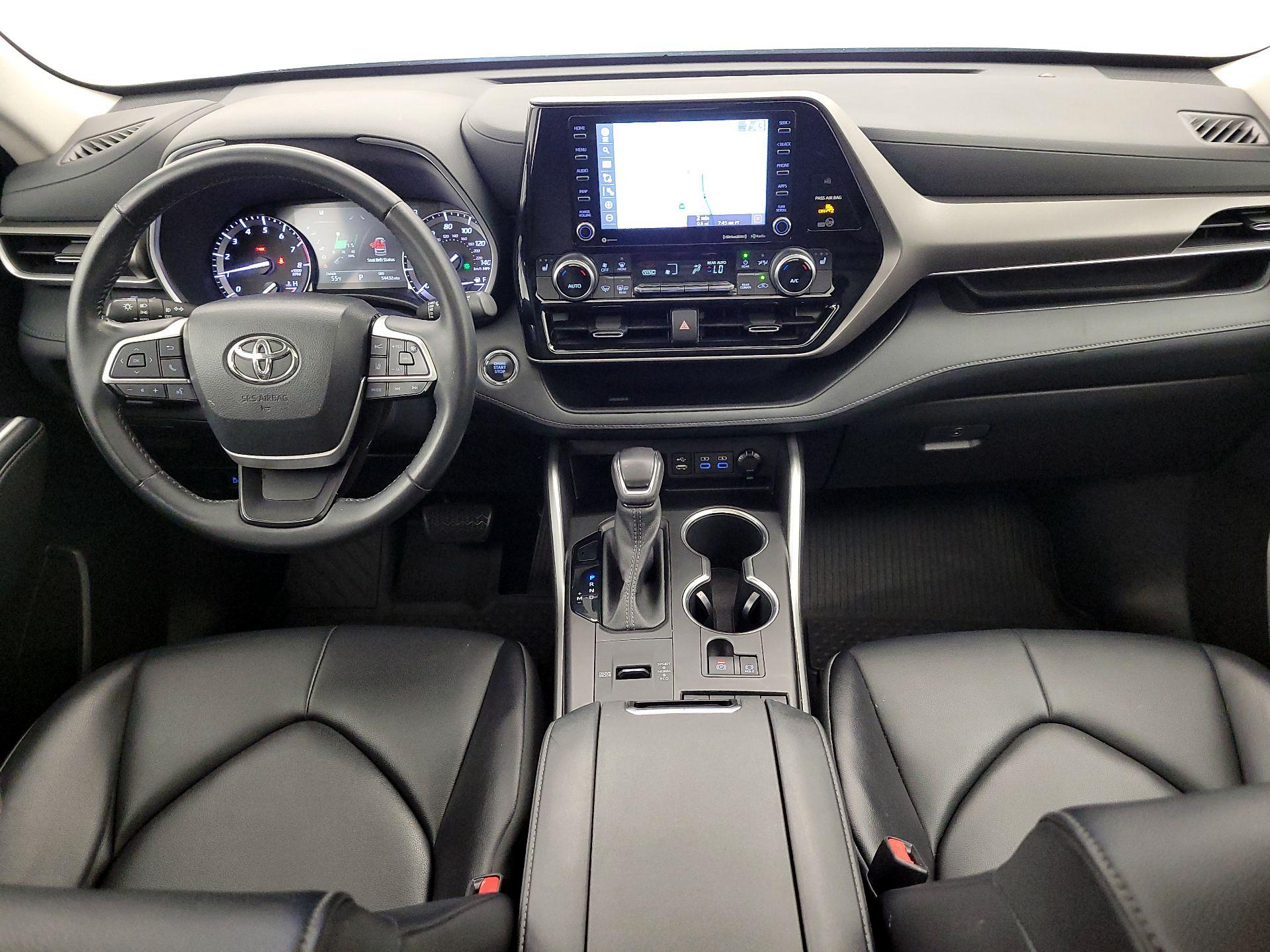 Thumbnail: 2022 Toyota Highlander - 9