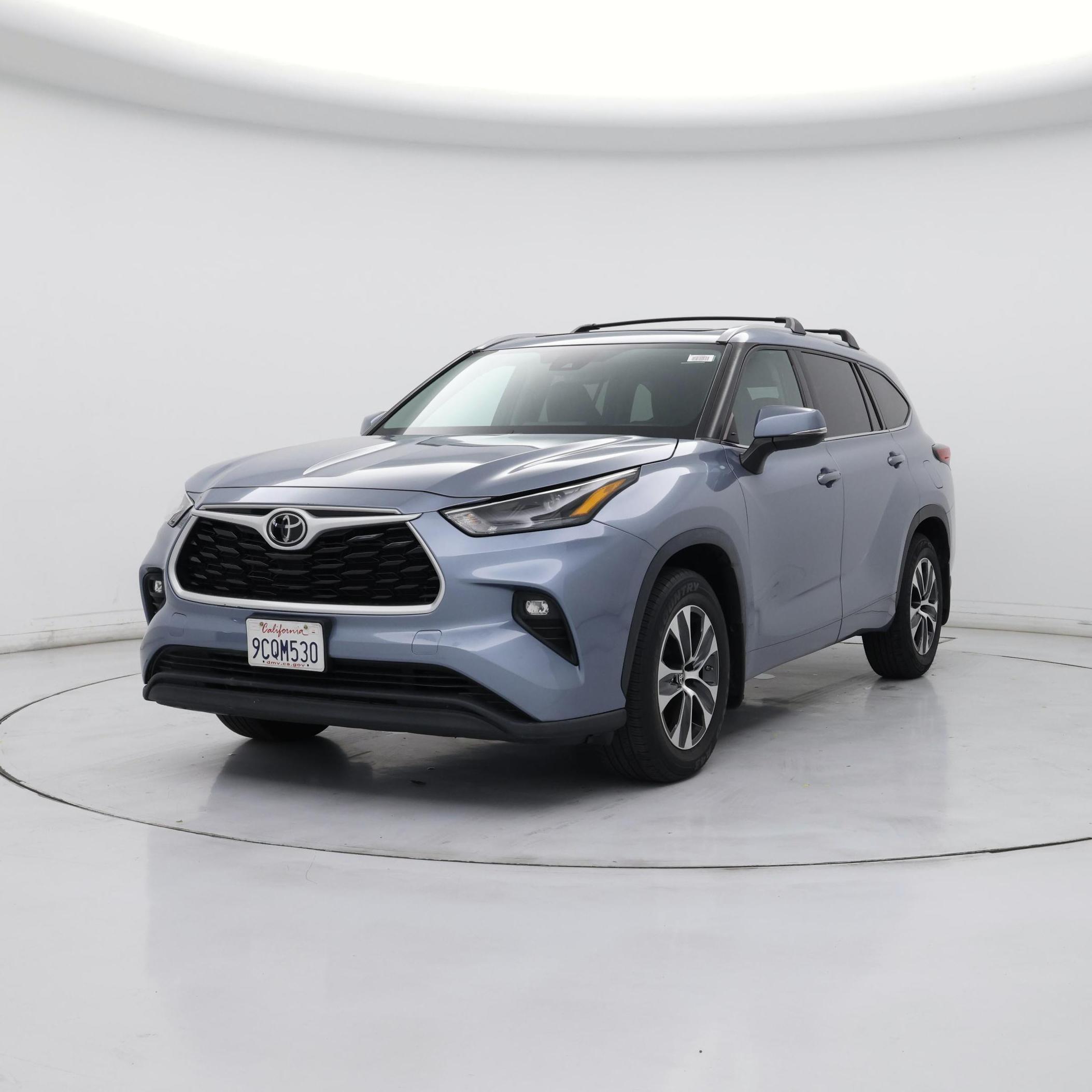 Thumbnail: 2022 Toyota Highlander - 4