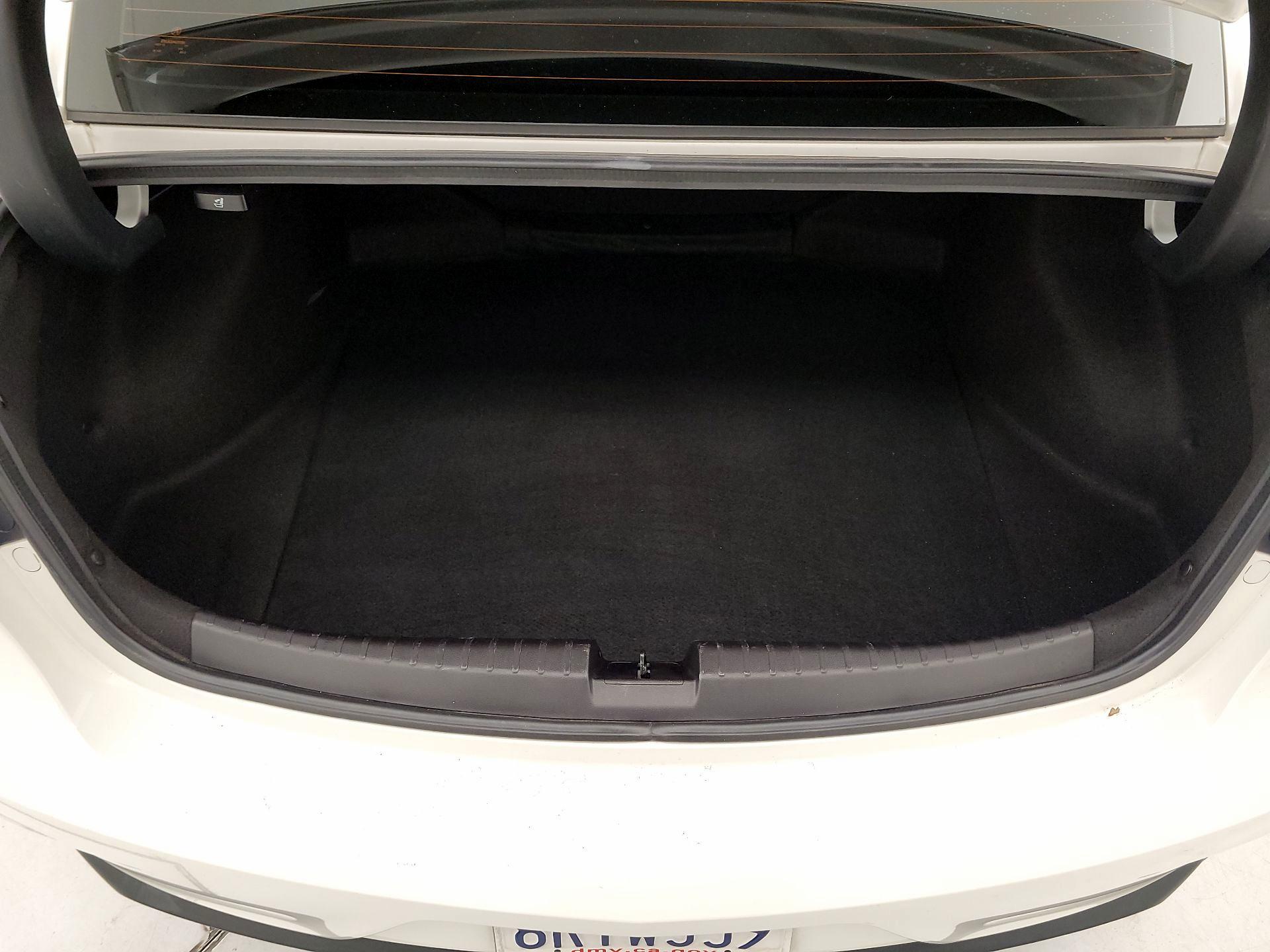 Thumbnail: 2020 Acura ILX - 20