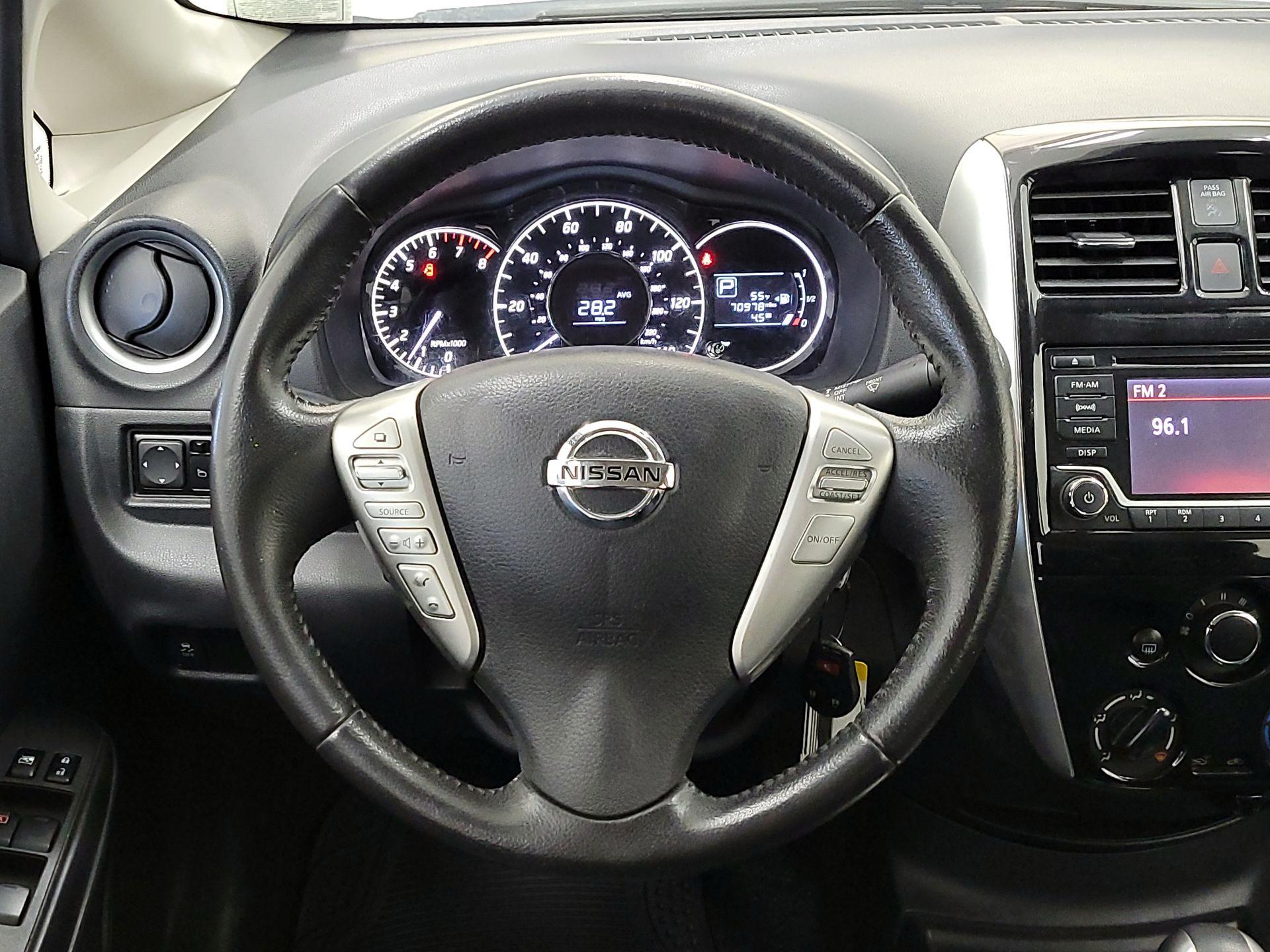 Thumbnail: 2016 Nissan Versa Note - 10