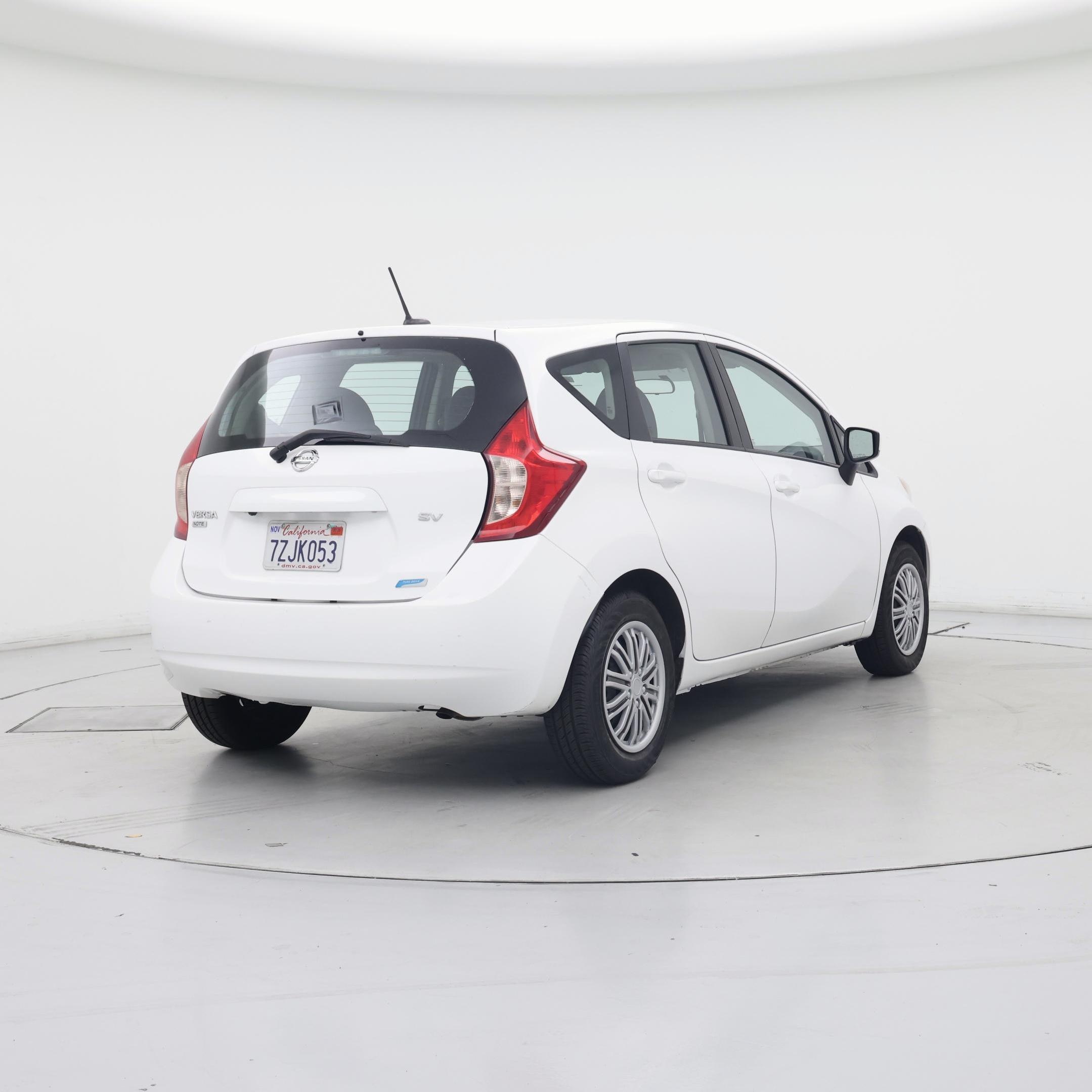 Thumbnail: 2016 Nissan Versa Note - 8