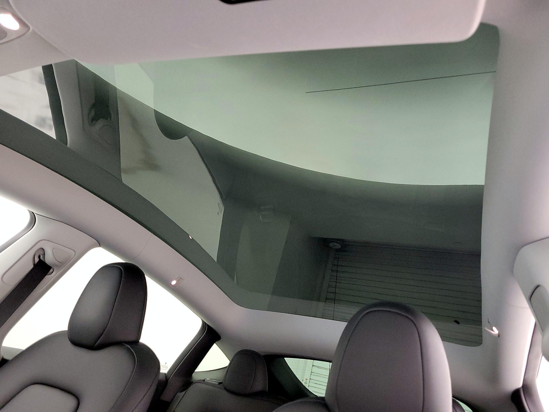 Thumbnail: 2023 Tesla Model Y - 18