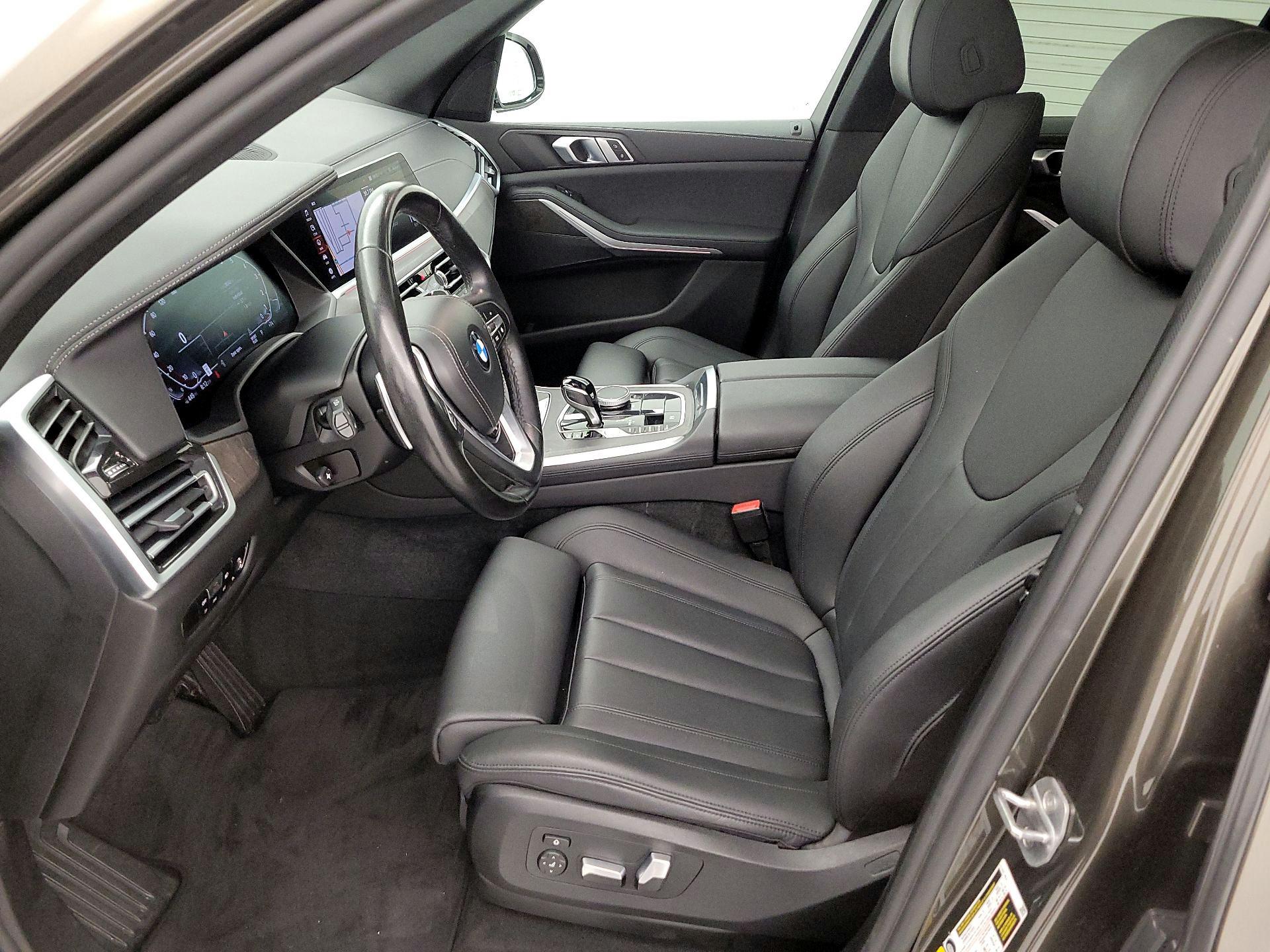 Thumbnail: 2022 BMW X5 - 11