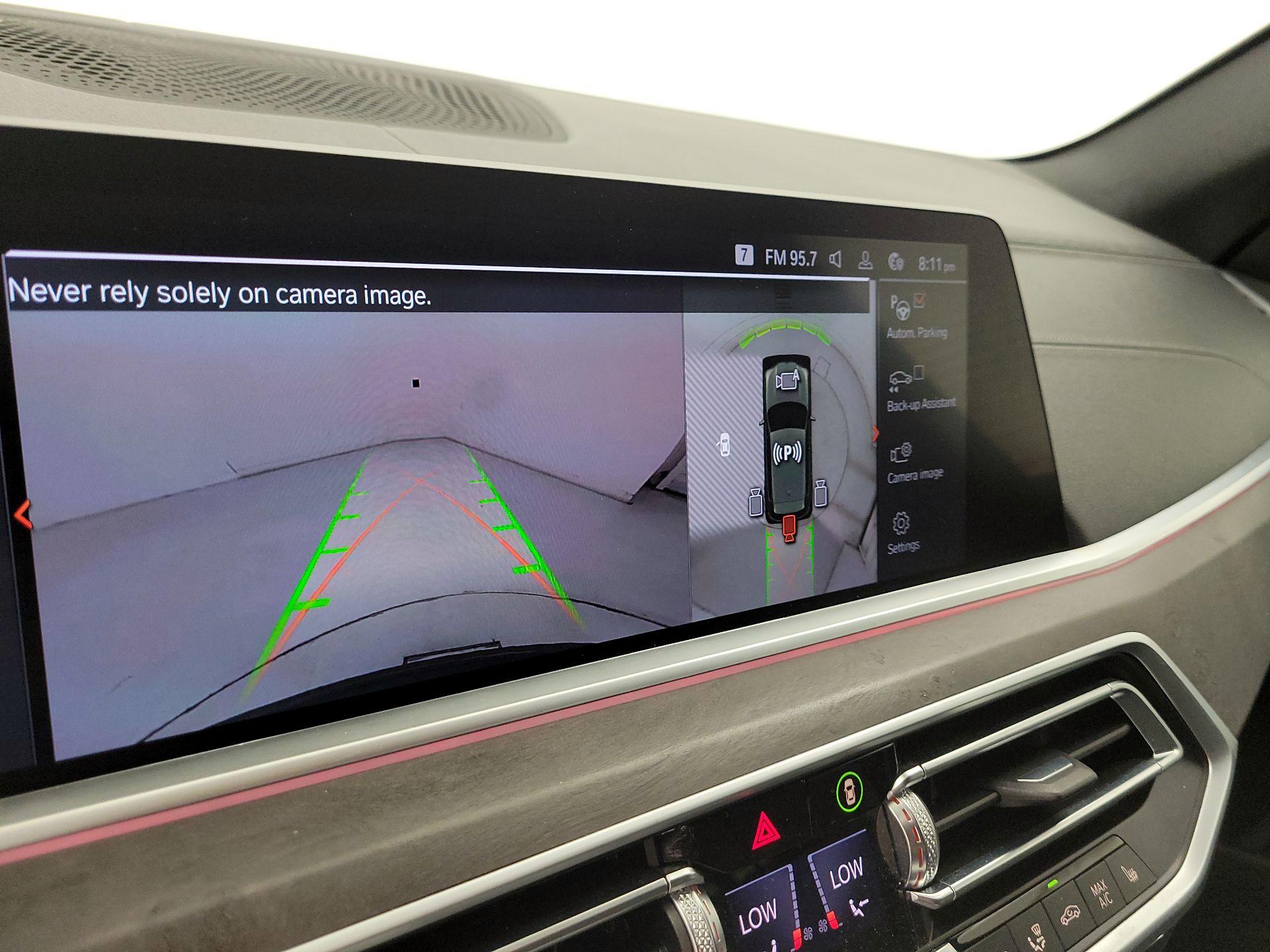 Thumbnail: 2022 BMW X5 - 15