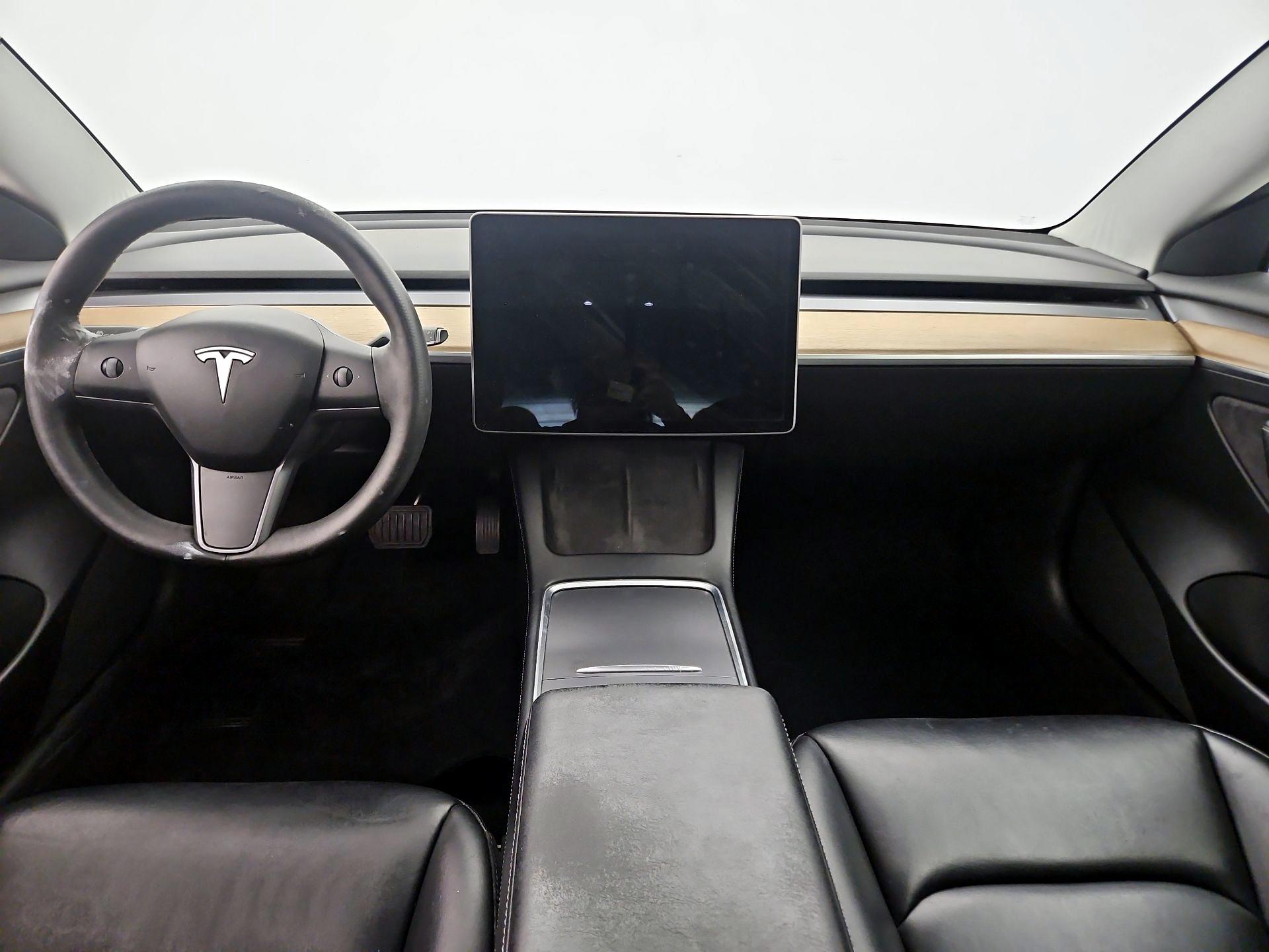 Thumbnail: 2021 Tesla Model 3 - 9