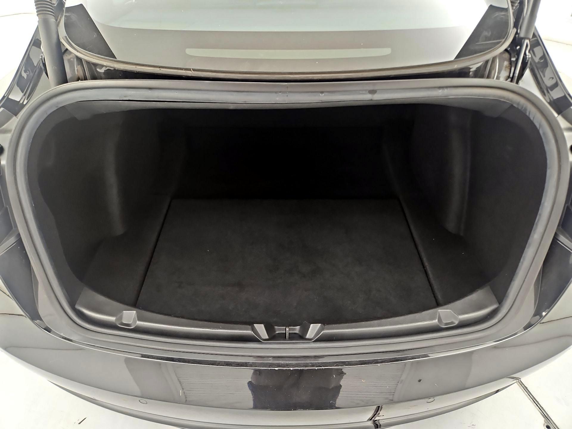 Thumbnail: 2021 Tesla Model 3 - 19