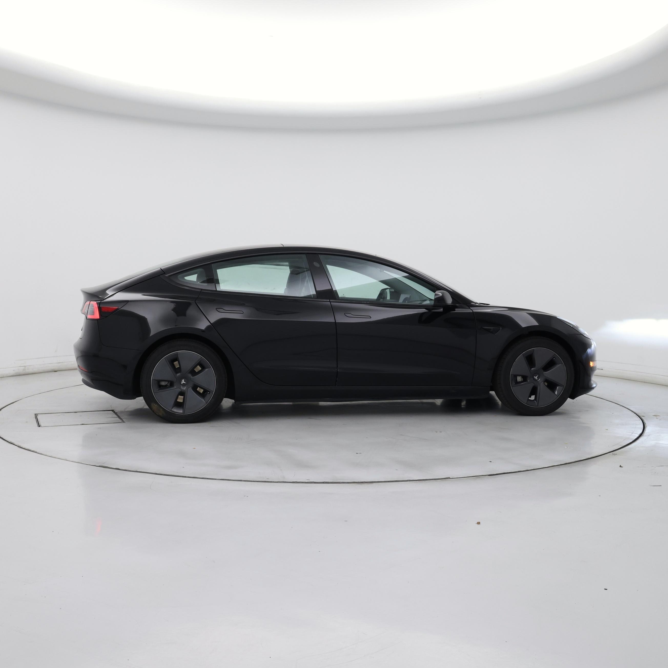 Thumbnail: 2021 Tesla Model 3 - 7