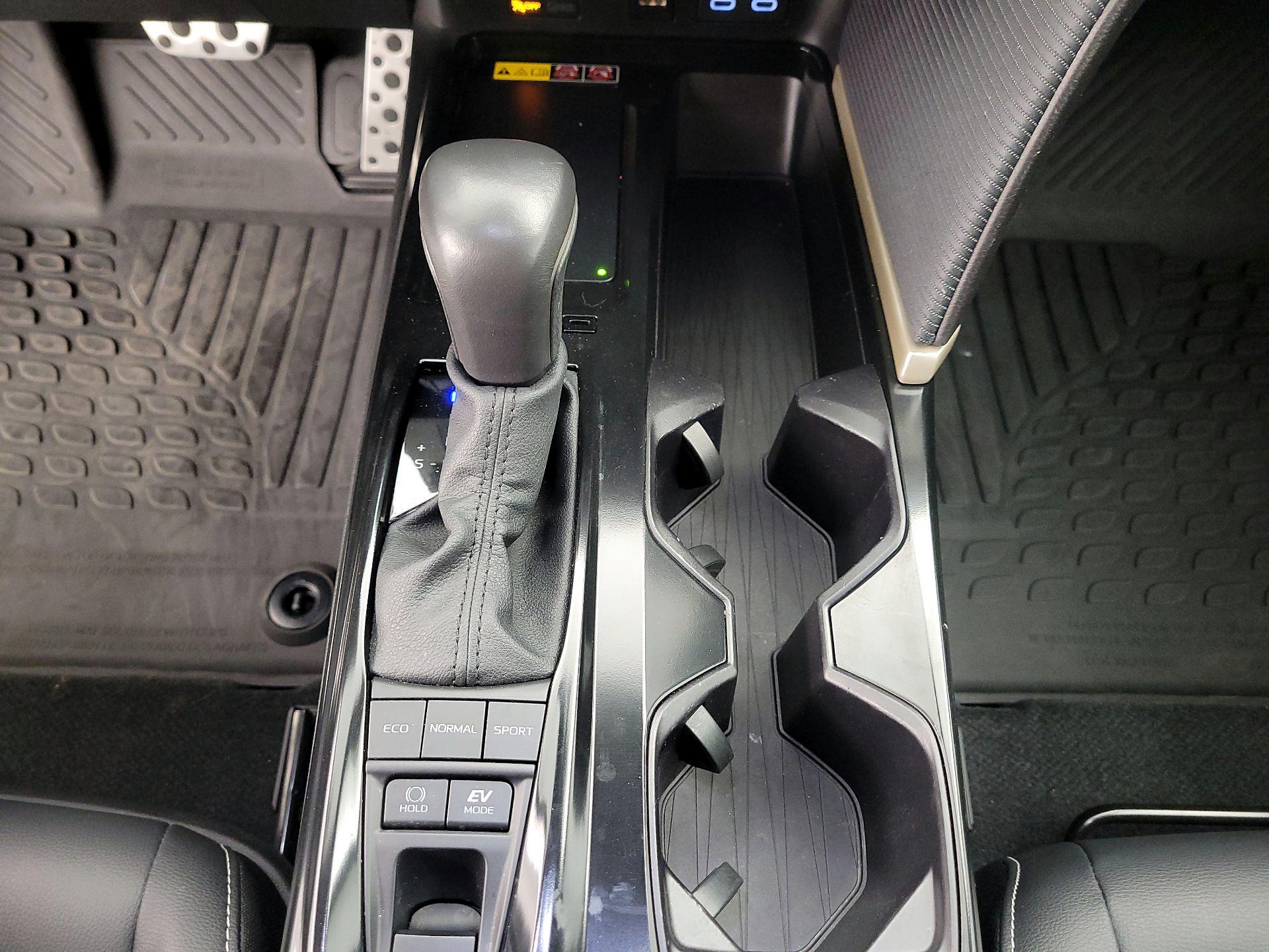 Thumbnail: 2025 Toyota Camry - 17