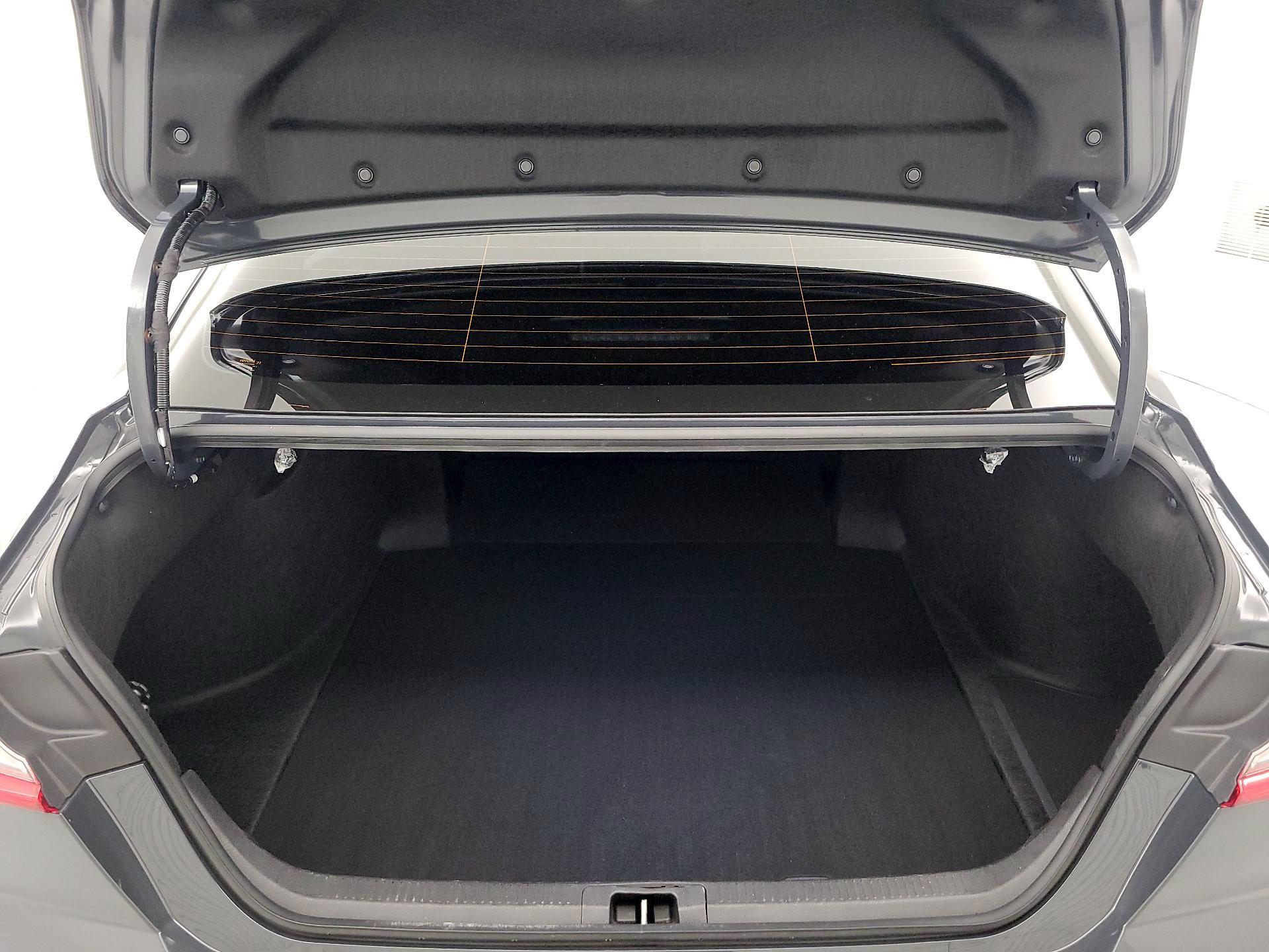 Thumbnail: 2025 Toyota Camry - 20