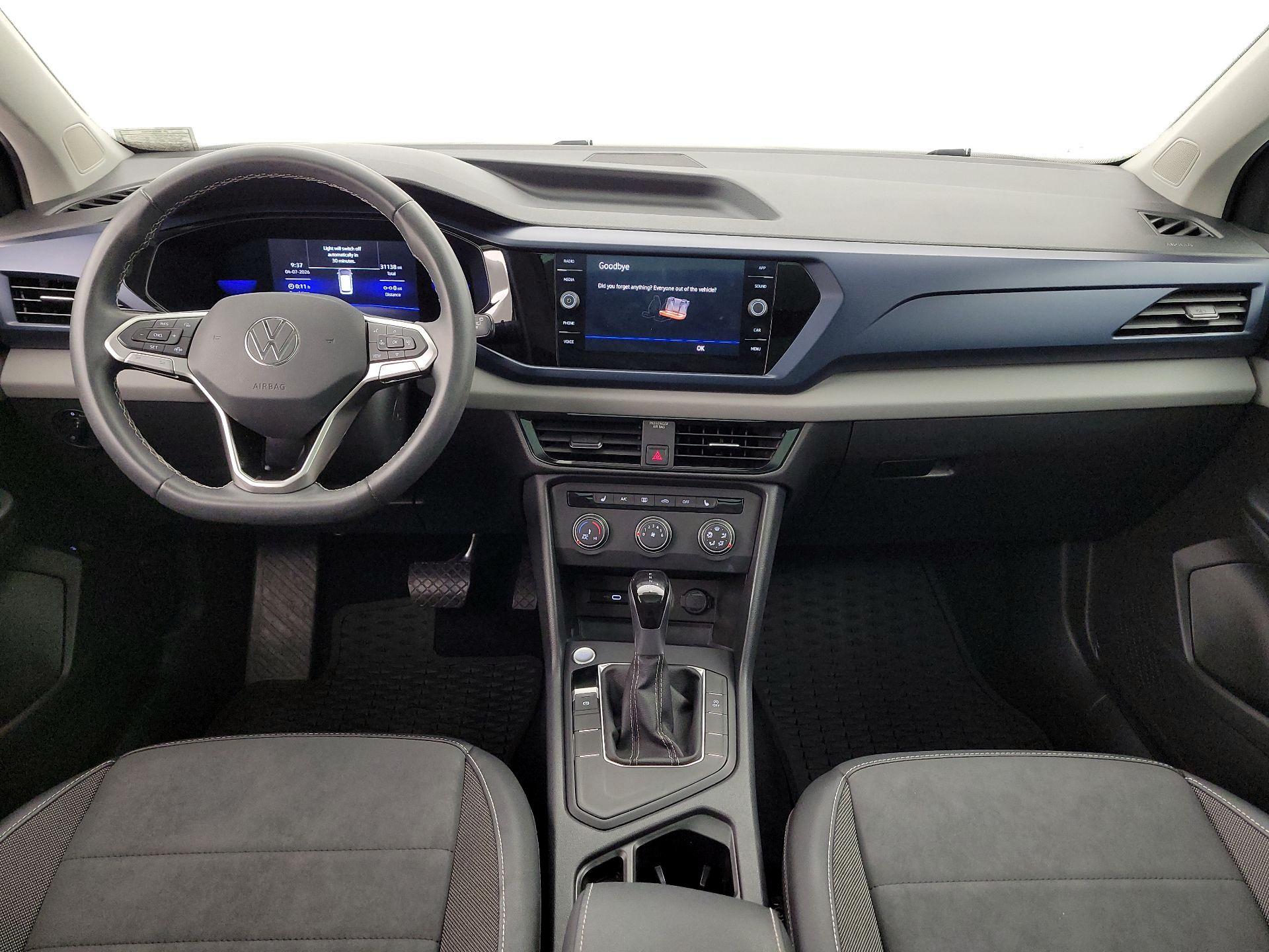 Thumbnail: 2022 Volkswagen Taos - 9