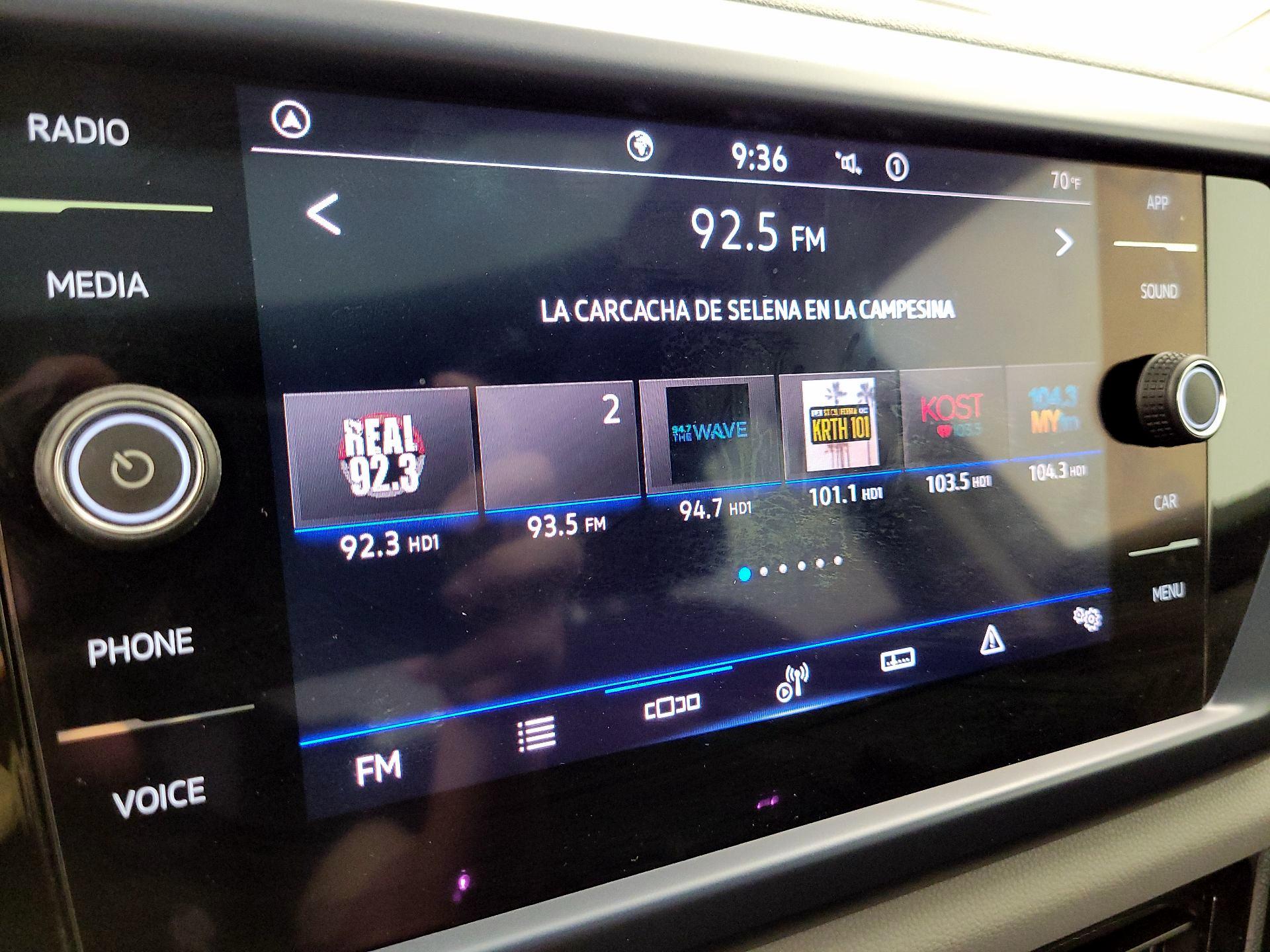 Thumbnail: 2022 Volkswagen Taos - 15