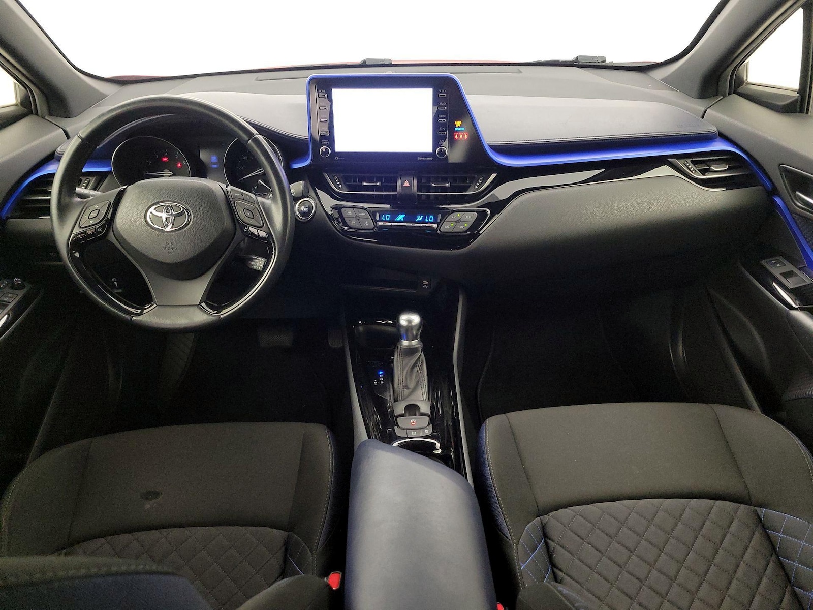 2020 Toyota C-HR XLE - Photo 10