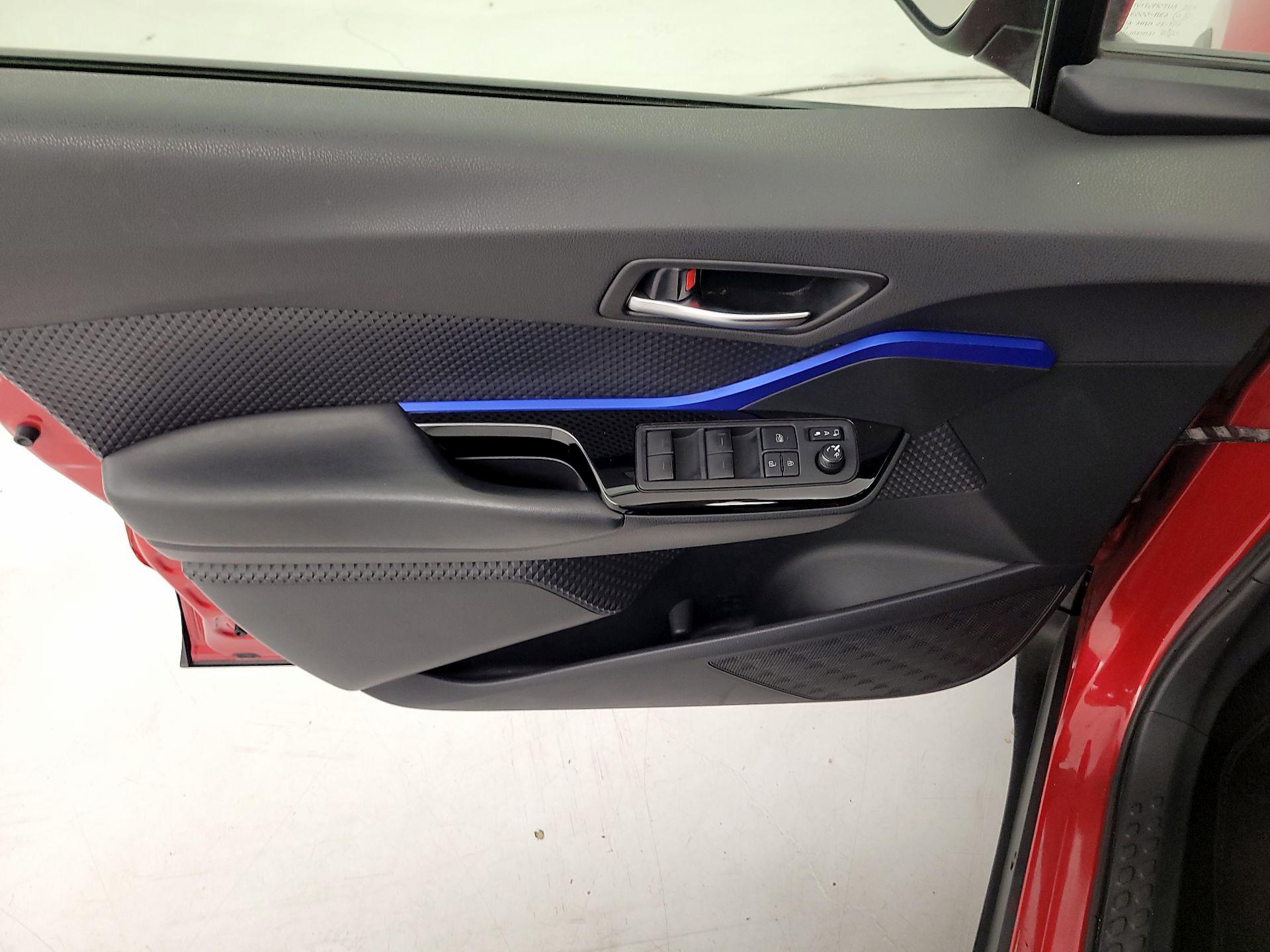 Thumbnail: 2020 Toyota C-HR - 12