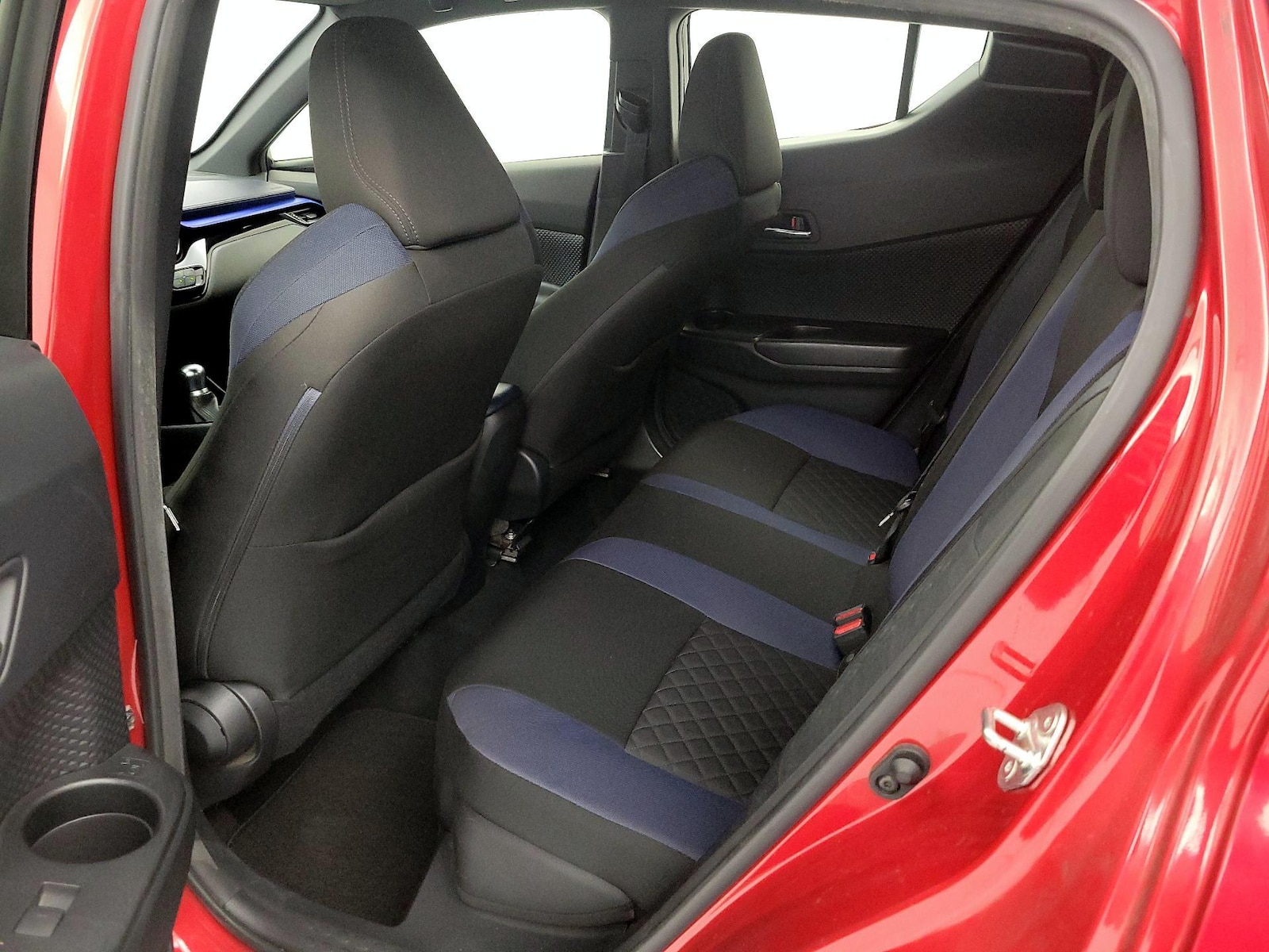2020 Toyota C-HR XLE - Photo 20