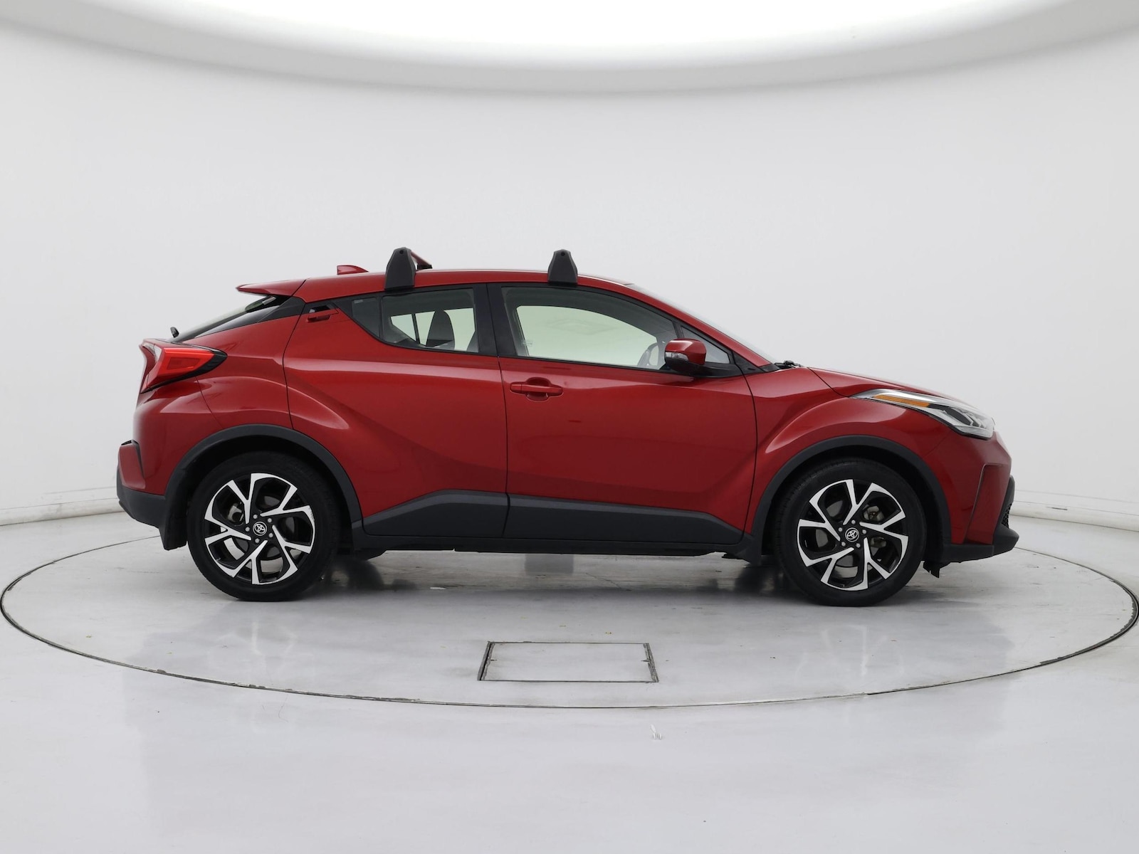 2020 Toyota C-HR XLE - Photo 8