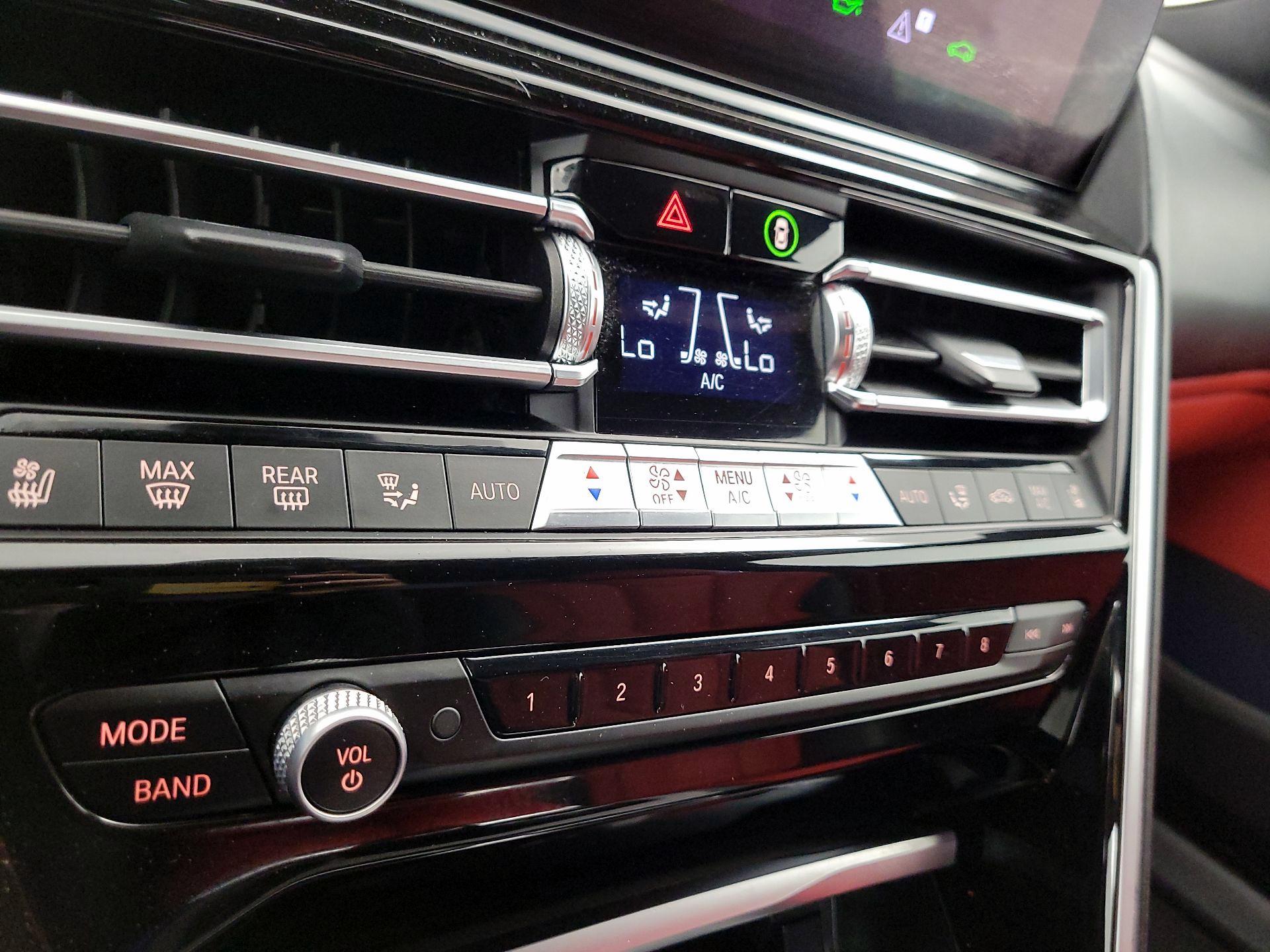 Thumbnail: 2024 BMW 8 Series - 17