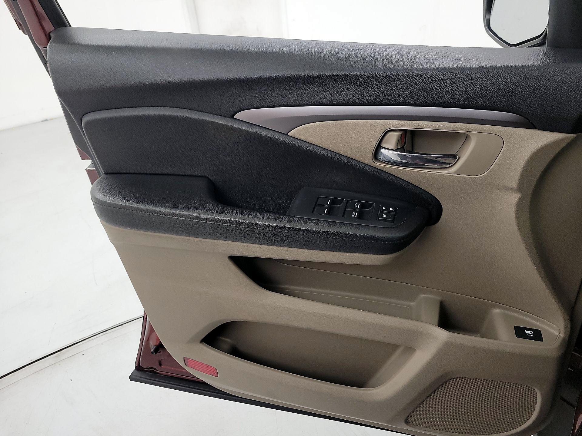 Thumbnail: 2021 Honda Pilot - 12