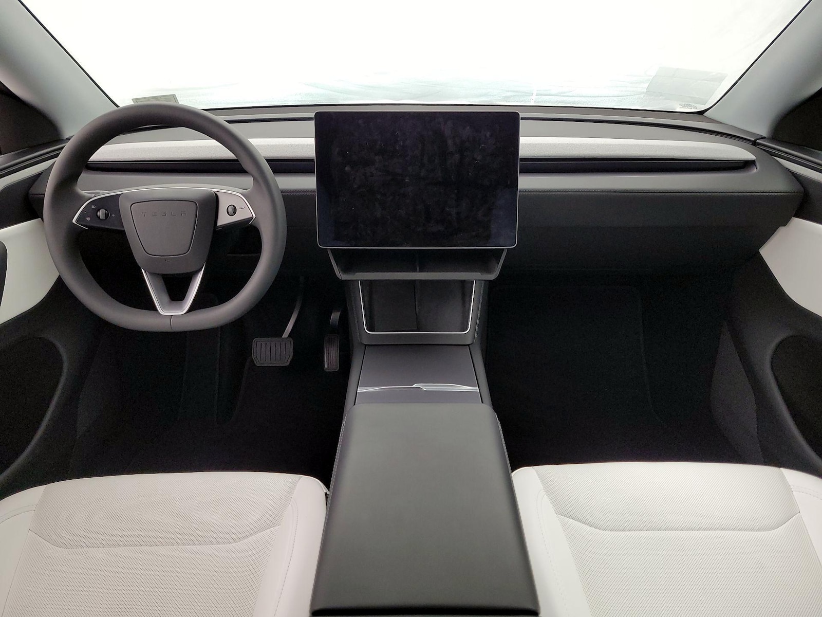 2026 Tesla Model Y Long Range - Photo 10