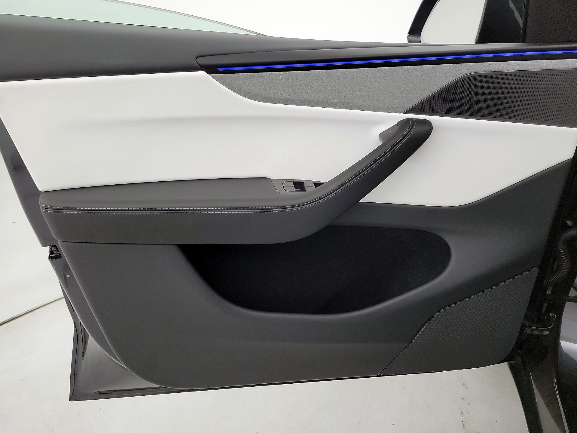 Thumbnail: 2026 Tesla Model Y - 12