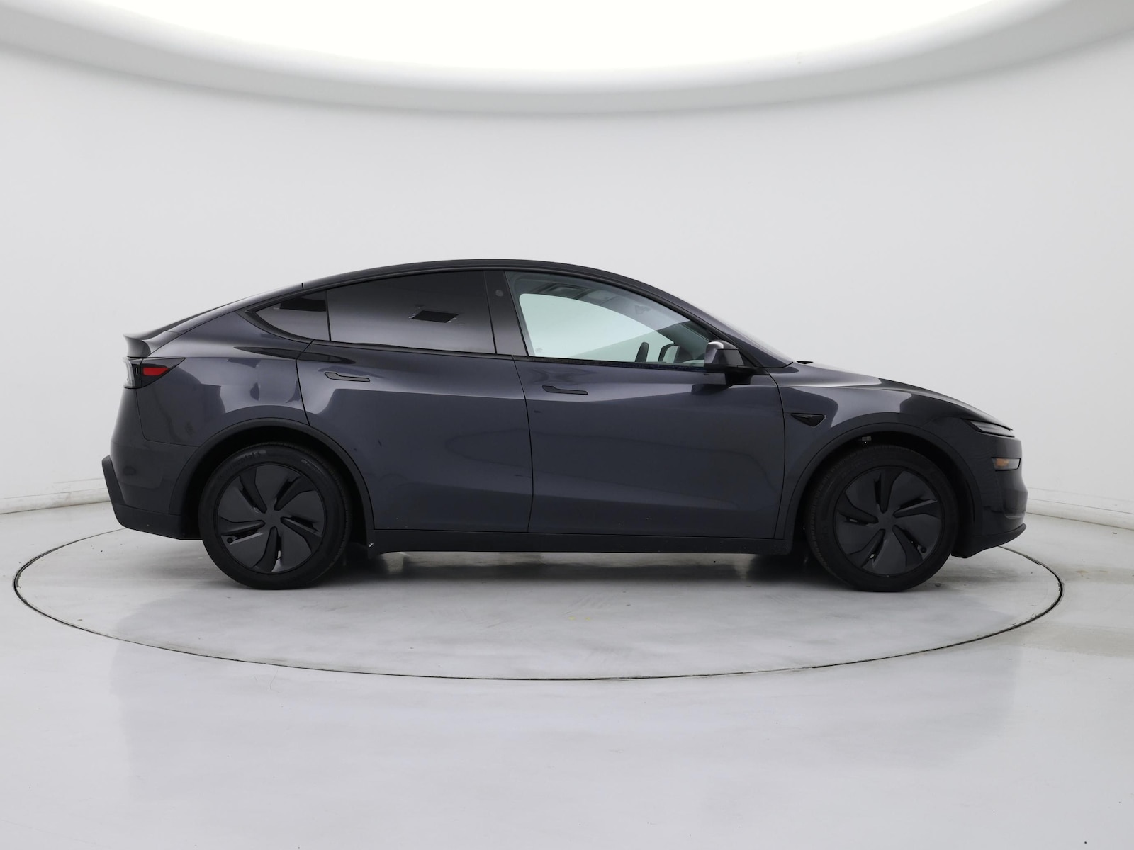 2026 Tesla Model Y Long Range - Photo 8