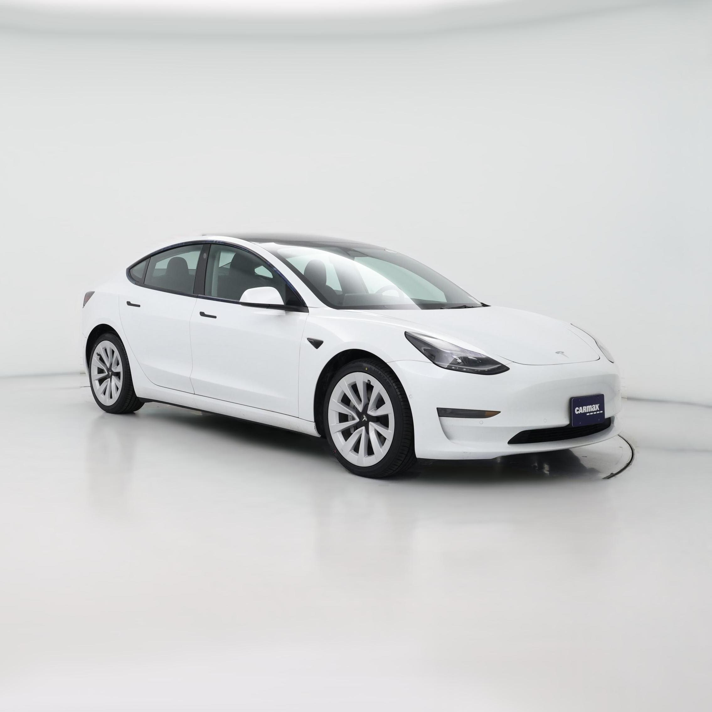 Thumbnail: 2022 Tesla Model 3 - 1