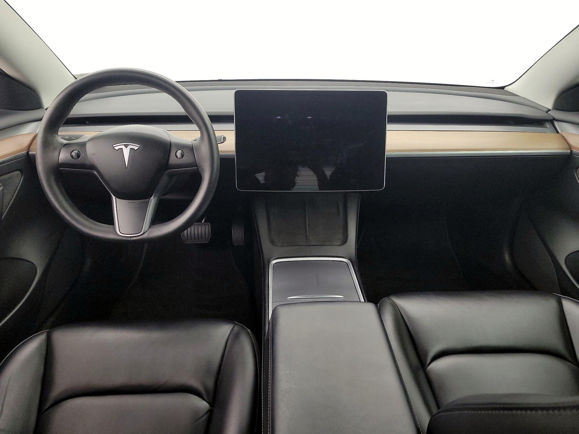 Thumbnail: 2022 Tesla Model 3 - 9