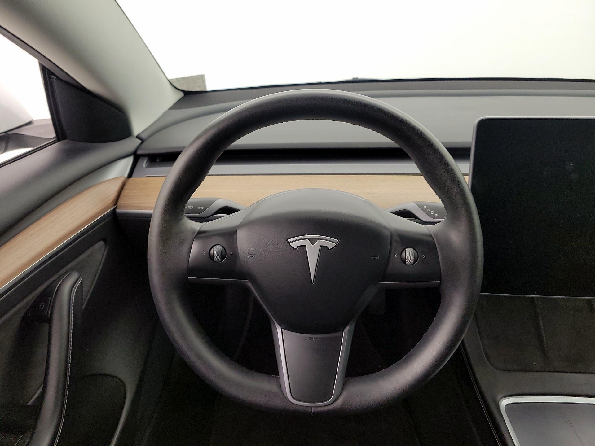 Thumbnail: 2022 Tesla Model 3 - 10
