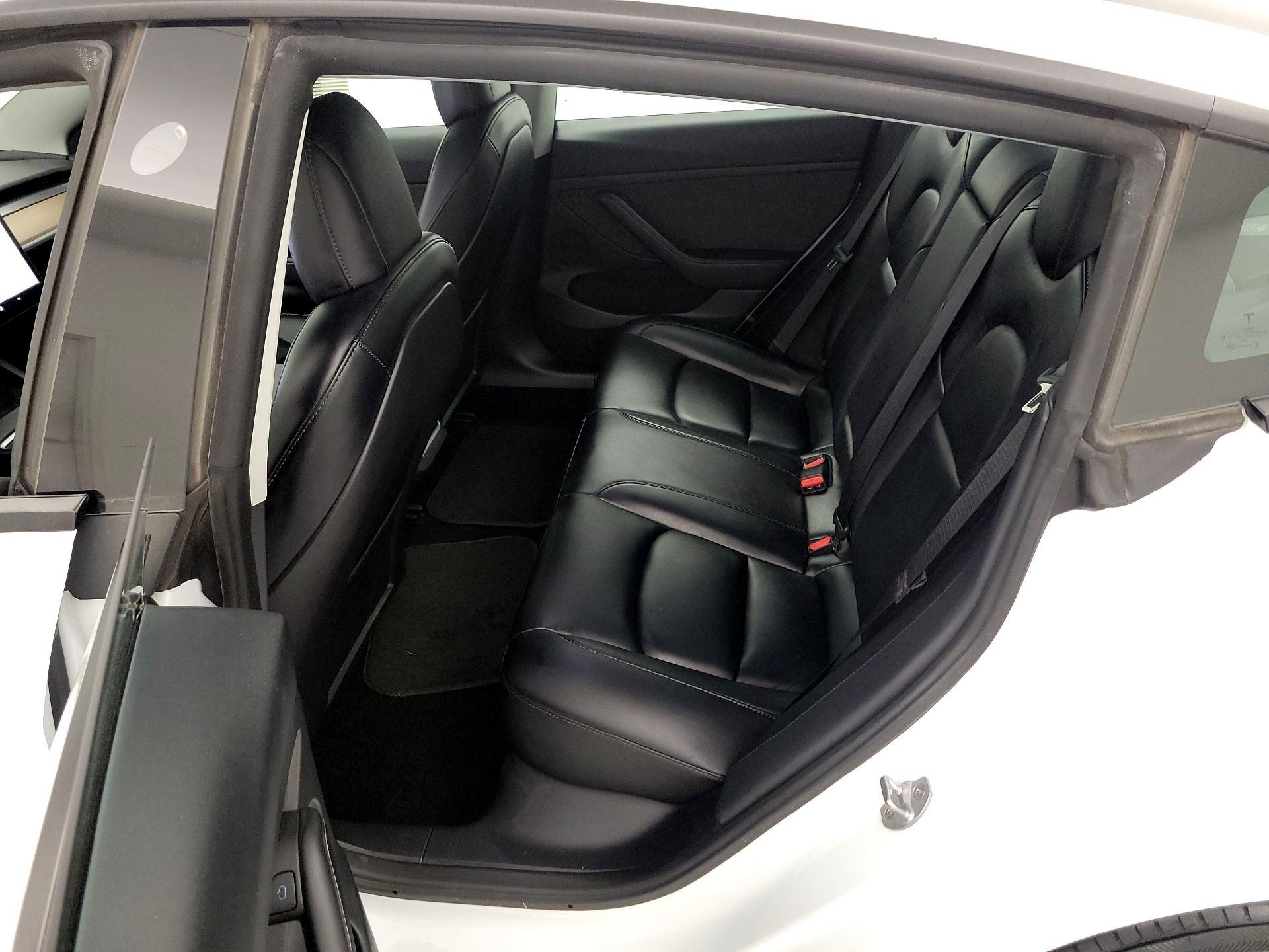 Thumbnail: 2022 Tesla Model 3 - 18