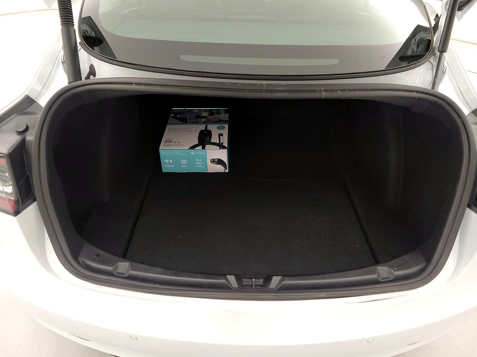 Thumbnail: 2022 Tesla Model 3 - 19