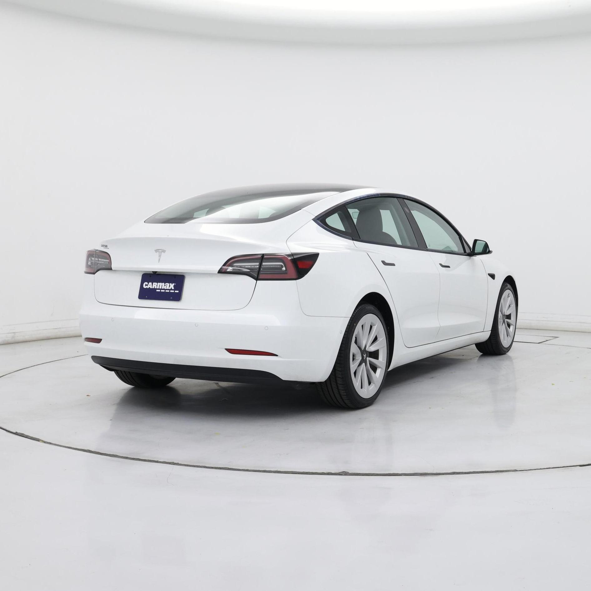 Thumbnail: 2022 Tesla Model 3 - 8