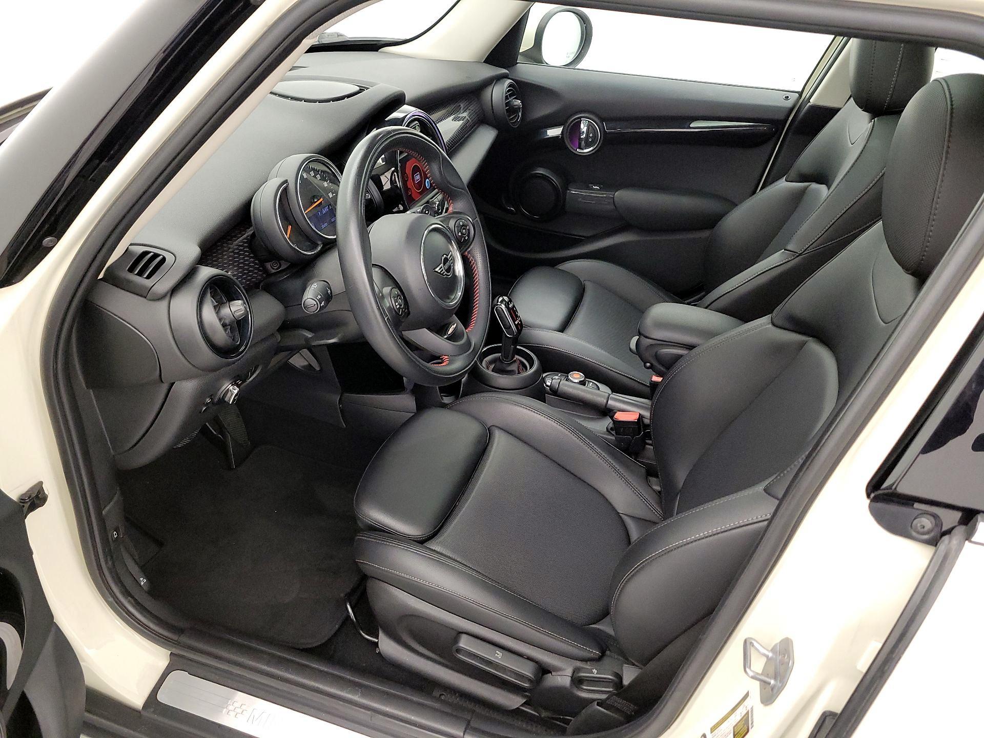 Thumbnail: 2020 MINI Cooper Hardtop - 11