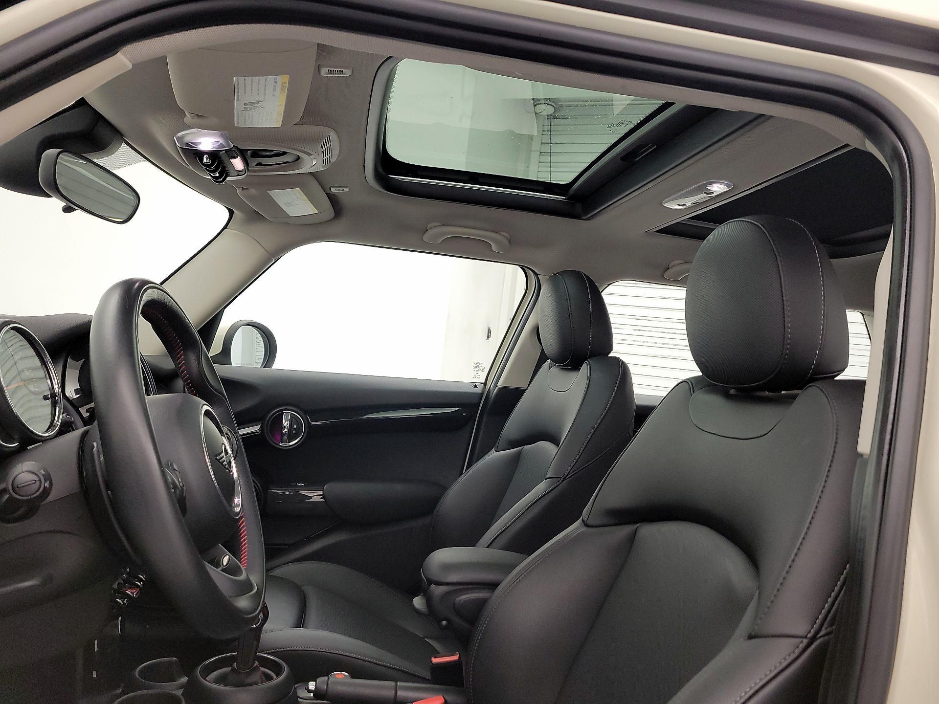 Thumbnail: 2020 MINI Cooper Hardtop - 19