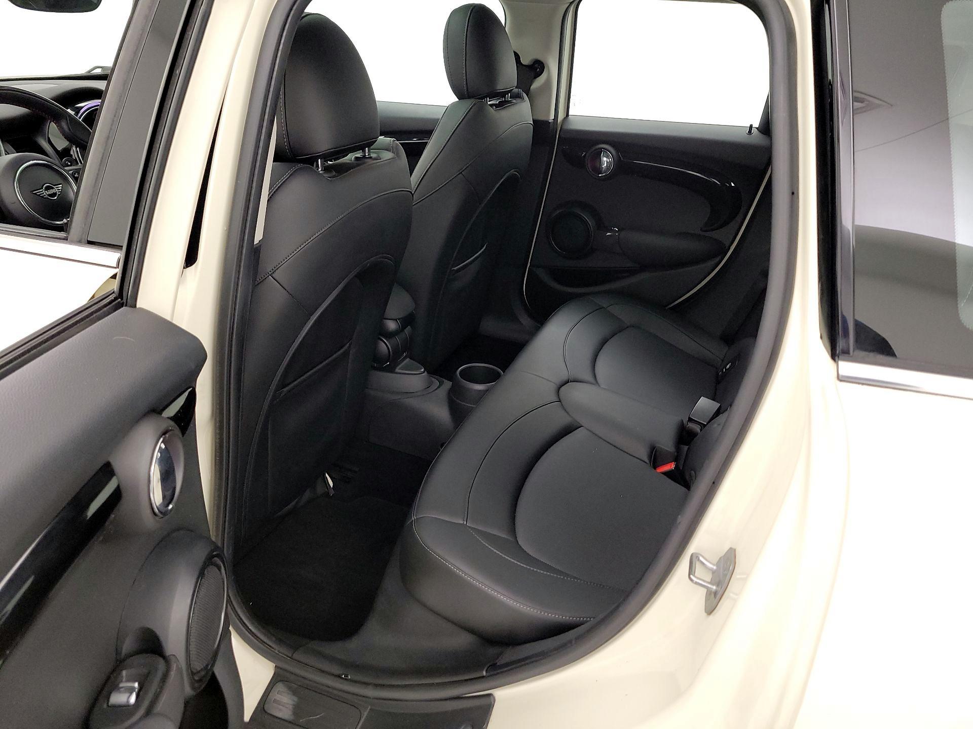 Thumbnail: 2020 MINI Cooper Hardtop - 20