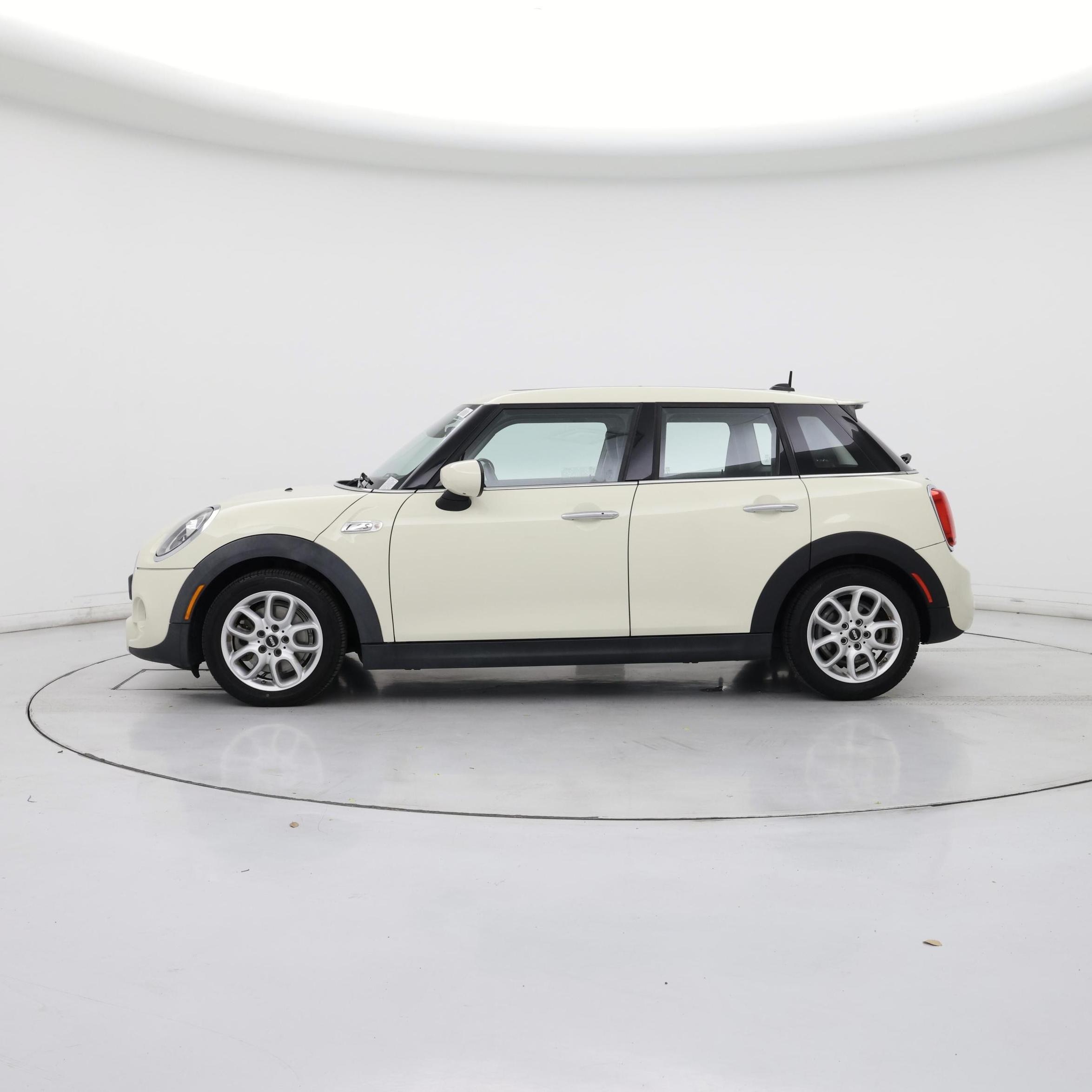 Thumbnail: 2020 MINI Cooper Hardtop - 3