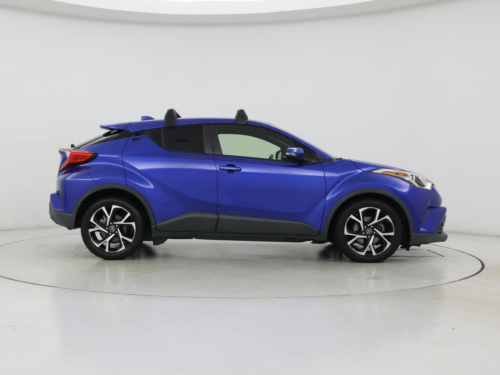 2019 Toyota C-HR XLE - Photo 8