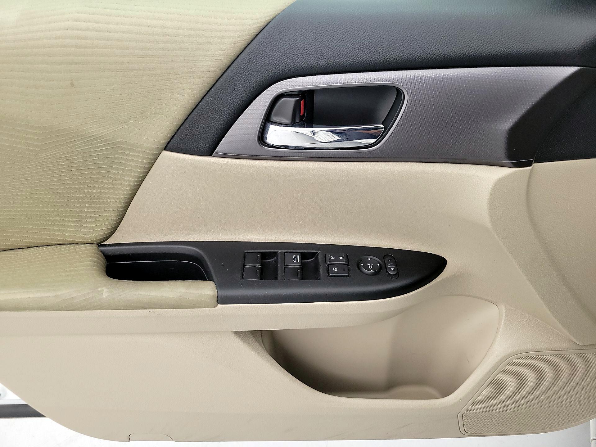 Thumbnail: 2014 Honda Accord - 10