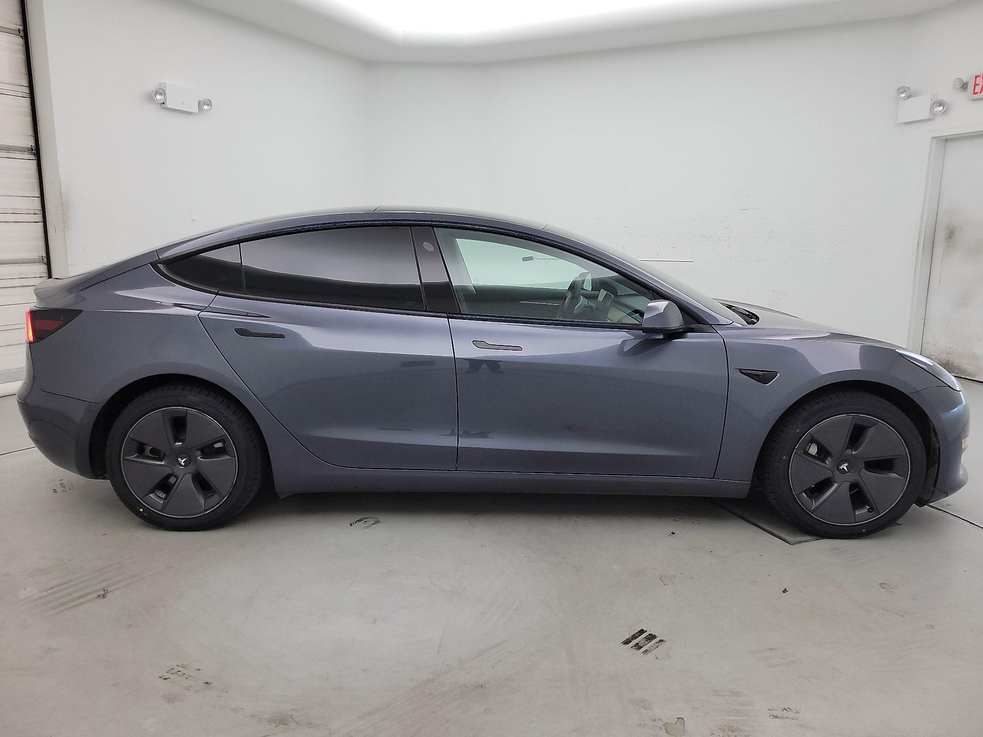 Thumbnail: 2022 Tesla Model 3 - 4