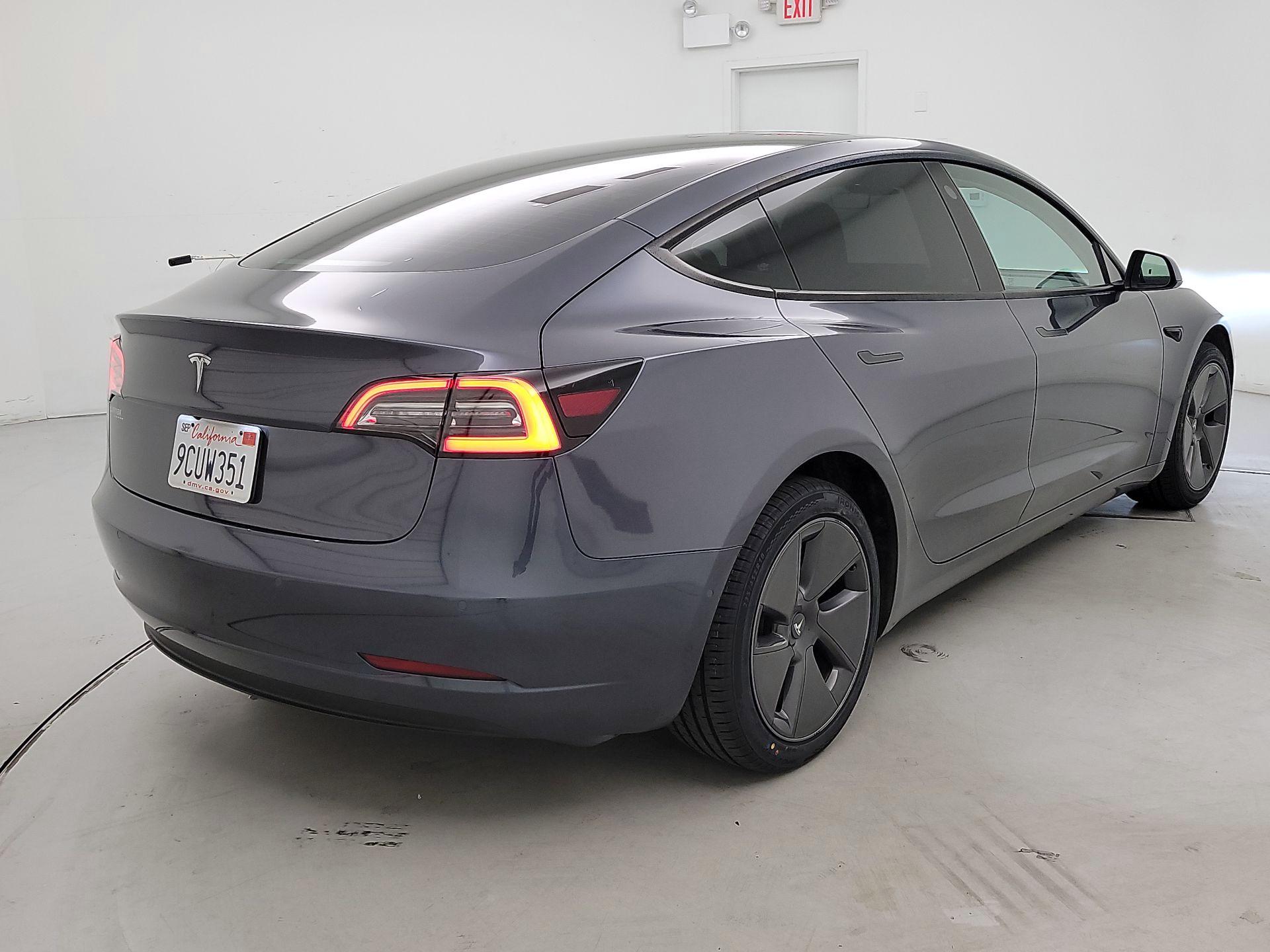 Thumbnail: 2022 Tesla Model 3 - 5