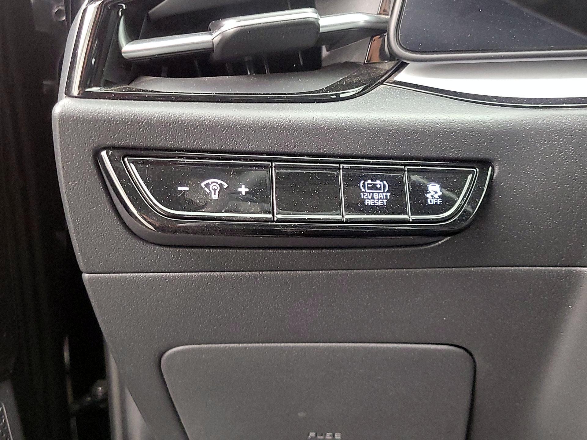 Thumbnail: 2024 Kia Niro - 13