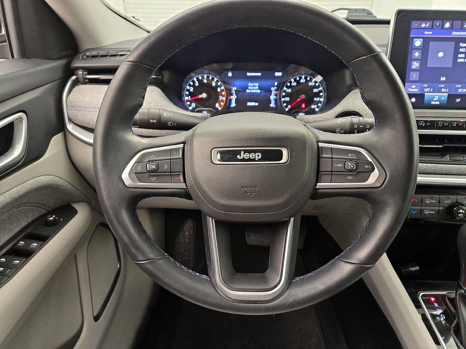 Thumbnail: 2022 Jeep Compass - 10