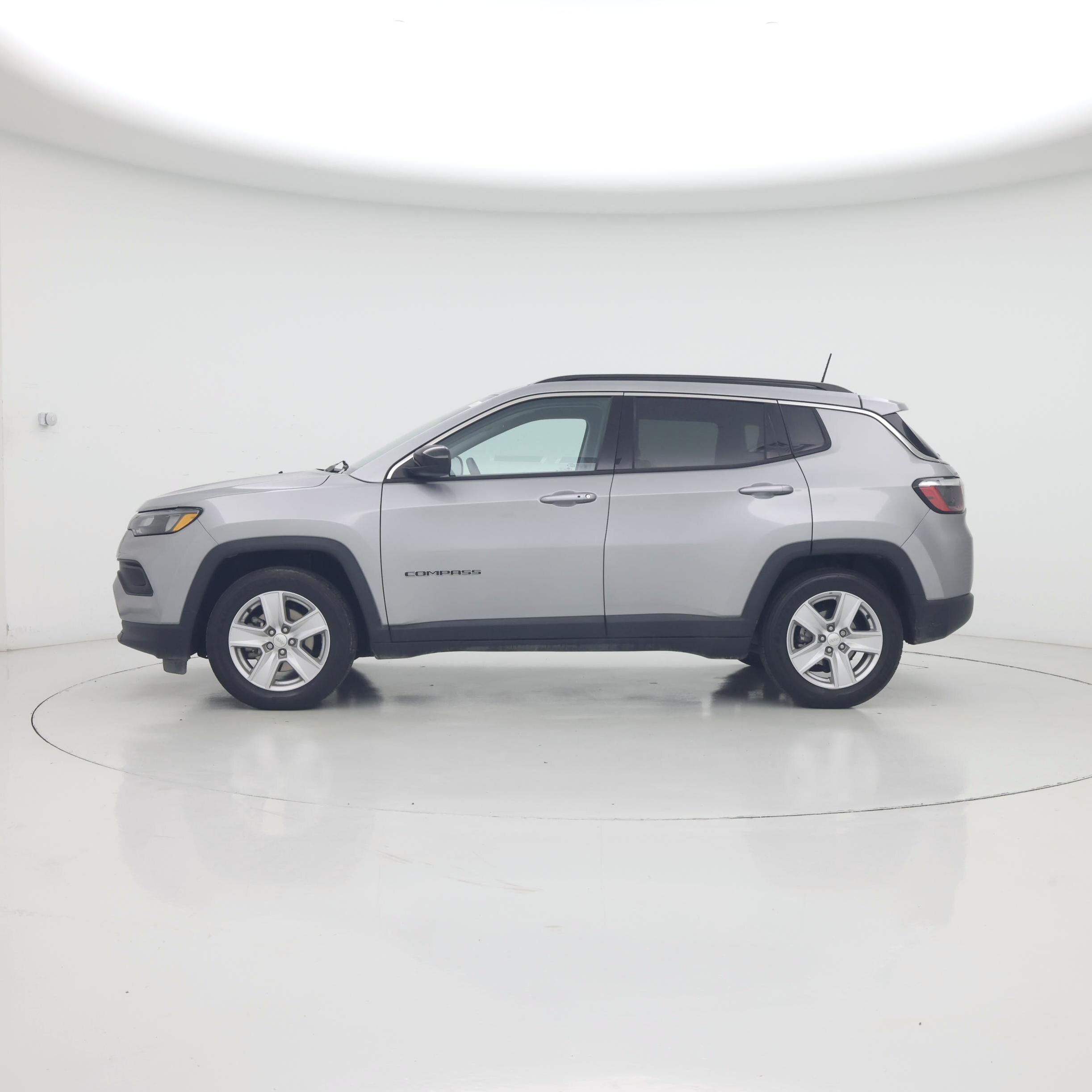 Thumbnail: 2022 Jeep Compass - 3