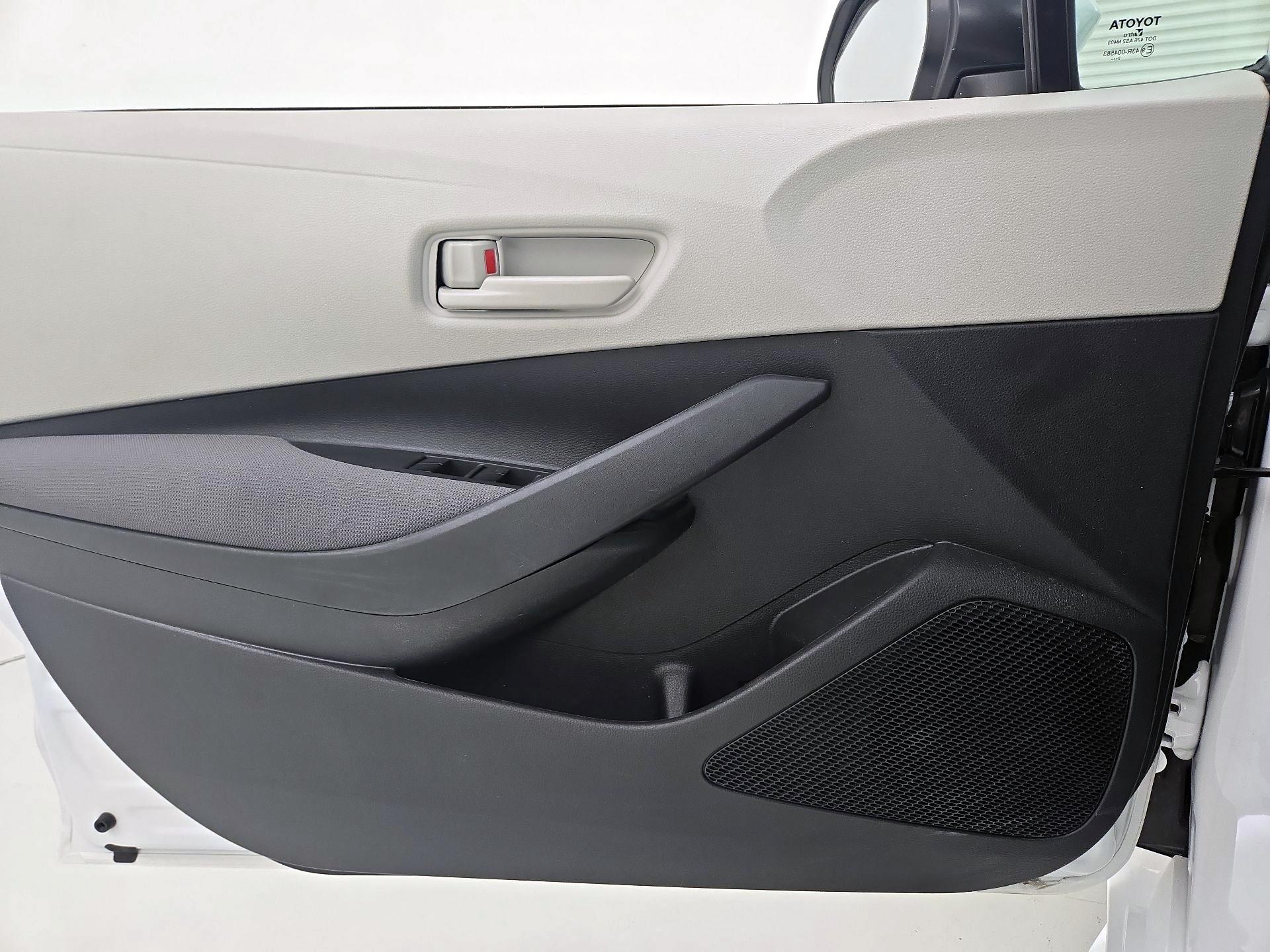 Thumbnail: 2023 Toyota Corolla - 12