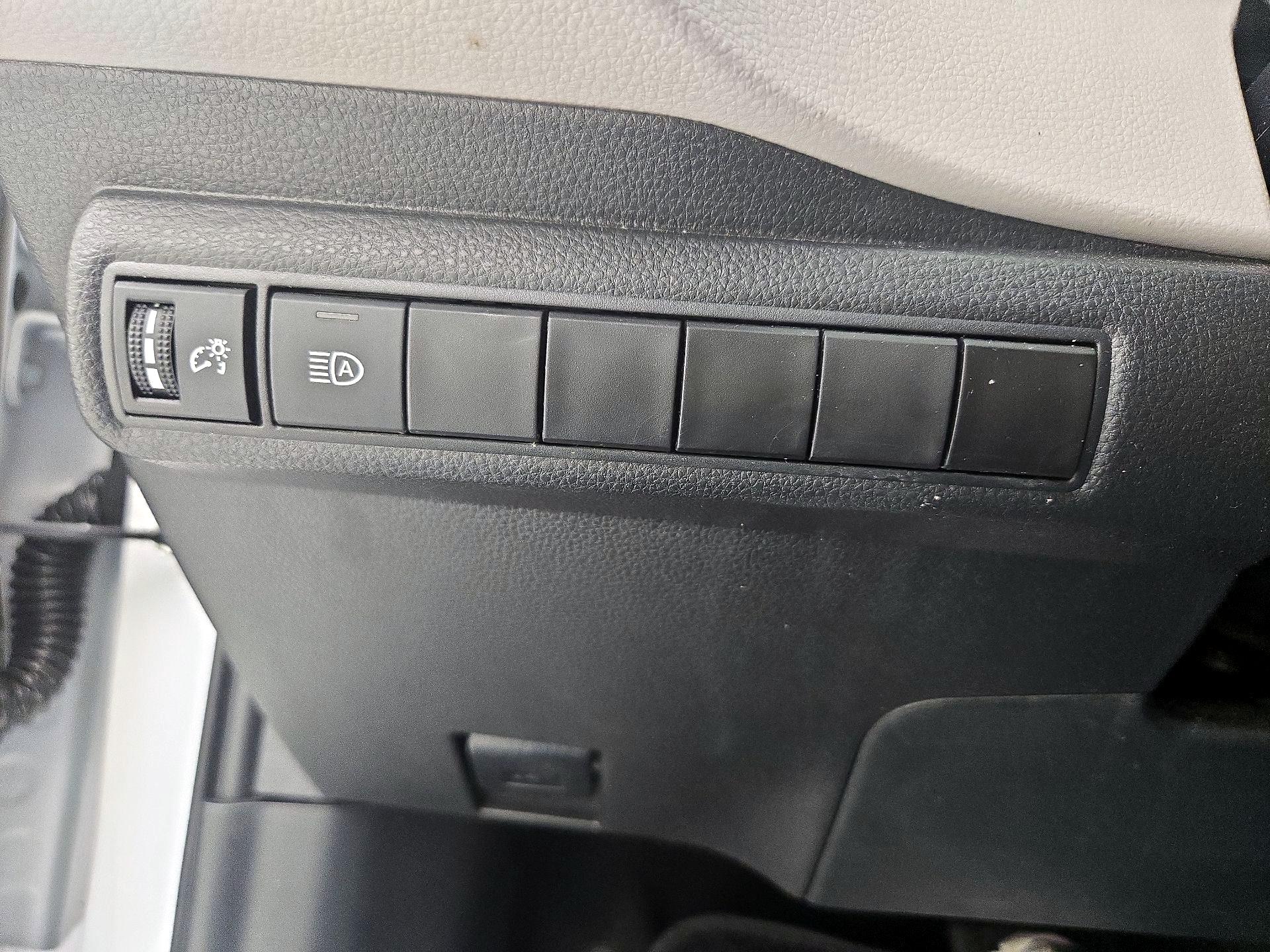 Thumbnail: 2023 Toyota Corolla - 13